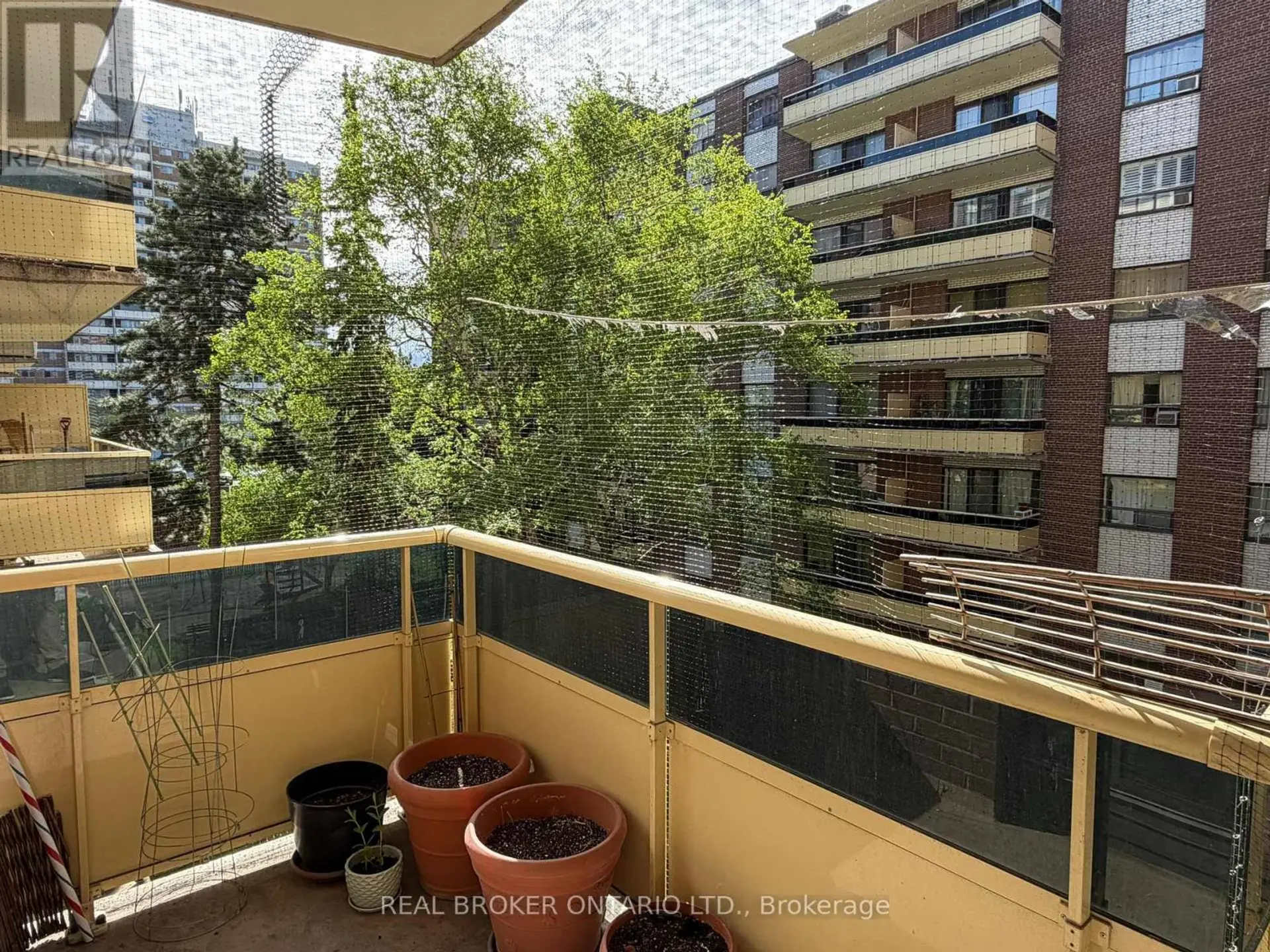 #306 921 MIDLAND AVENUE - Image 14