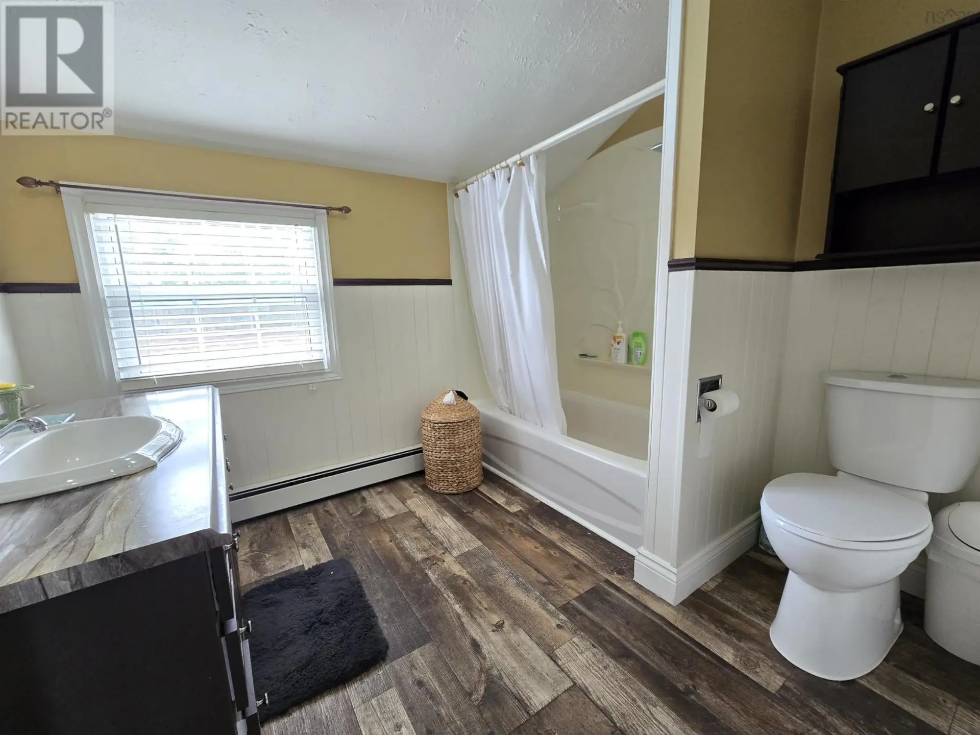 80 Parkwood Drive - Image 15
