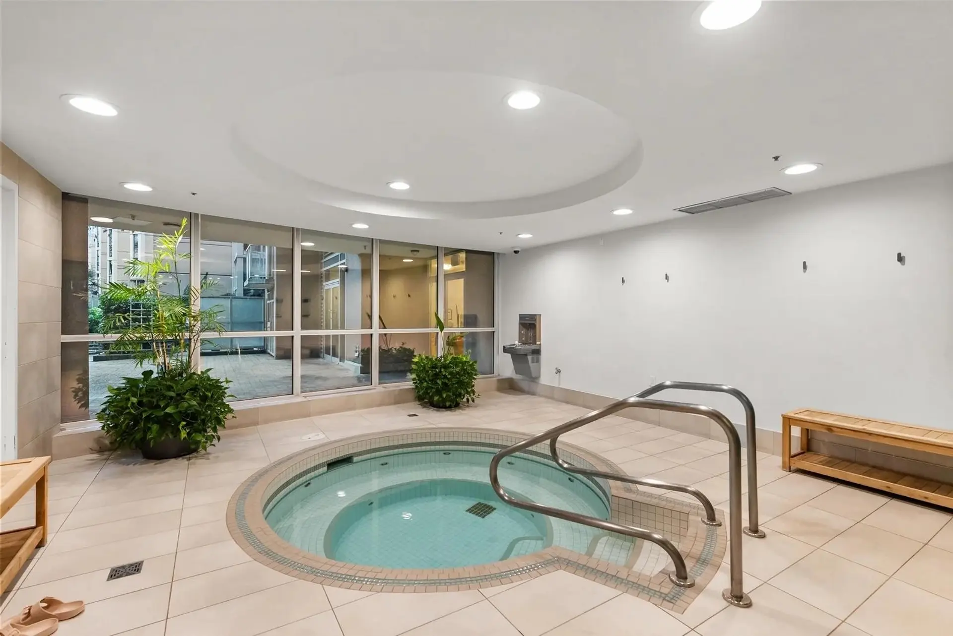 #1206 388 Drake Street - Image 14