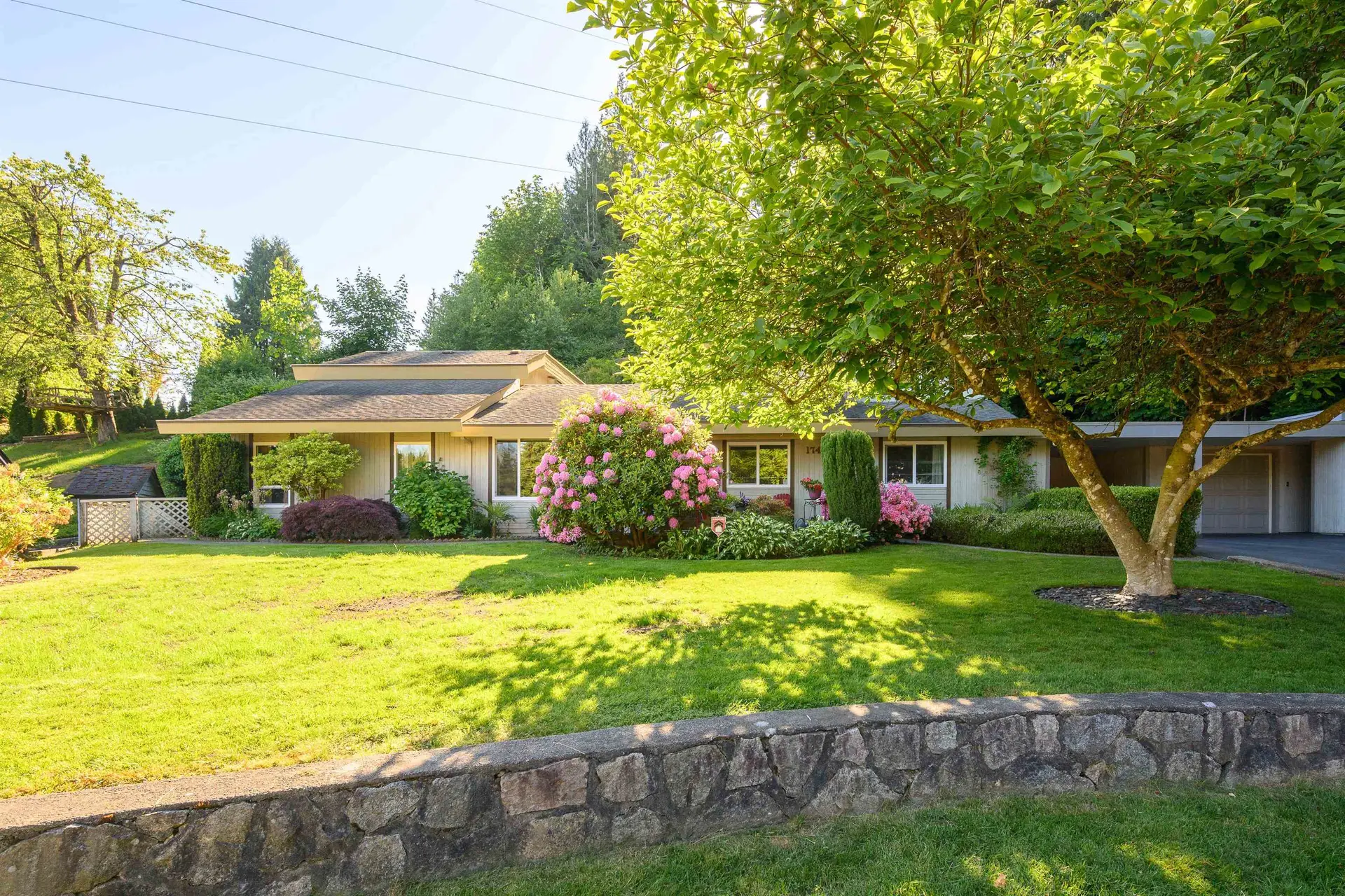 Property at 1747 Bellelynn Place, North Vancouver, BC
