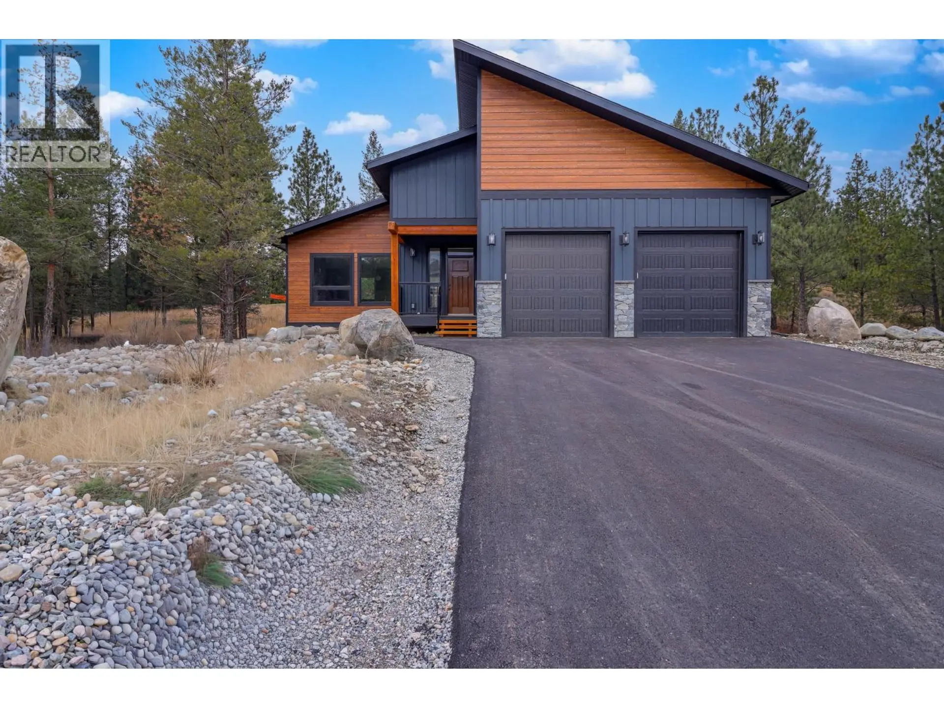 Property at 136 Shadow Mountain Boulevard, Cranbrook, BC