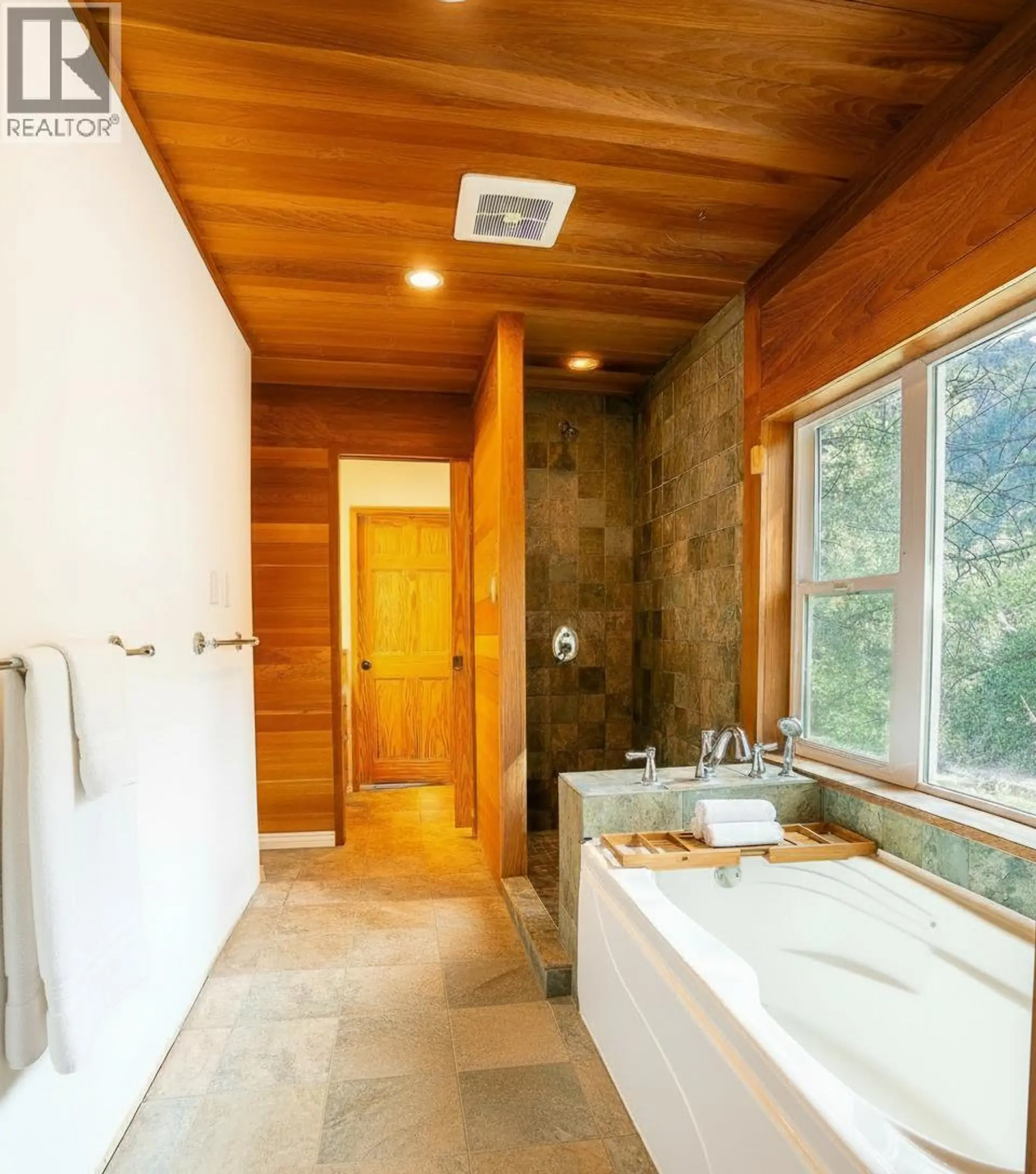 6257 Highway 3 - Image 8