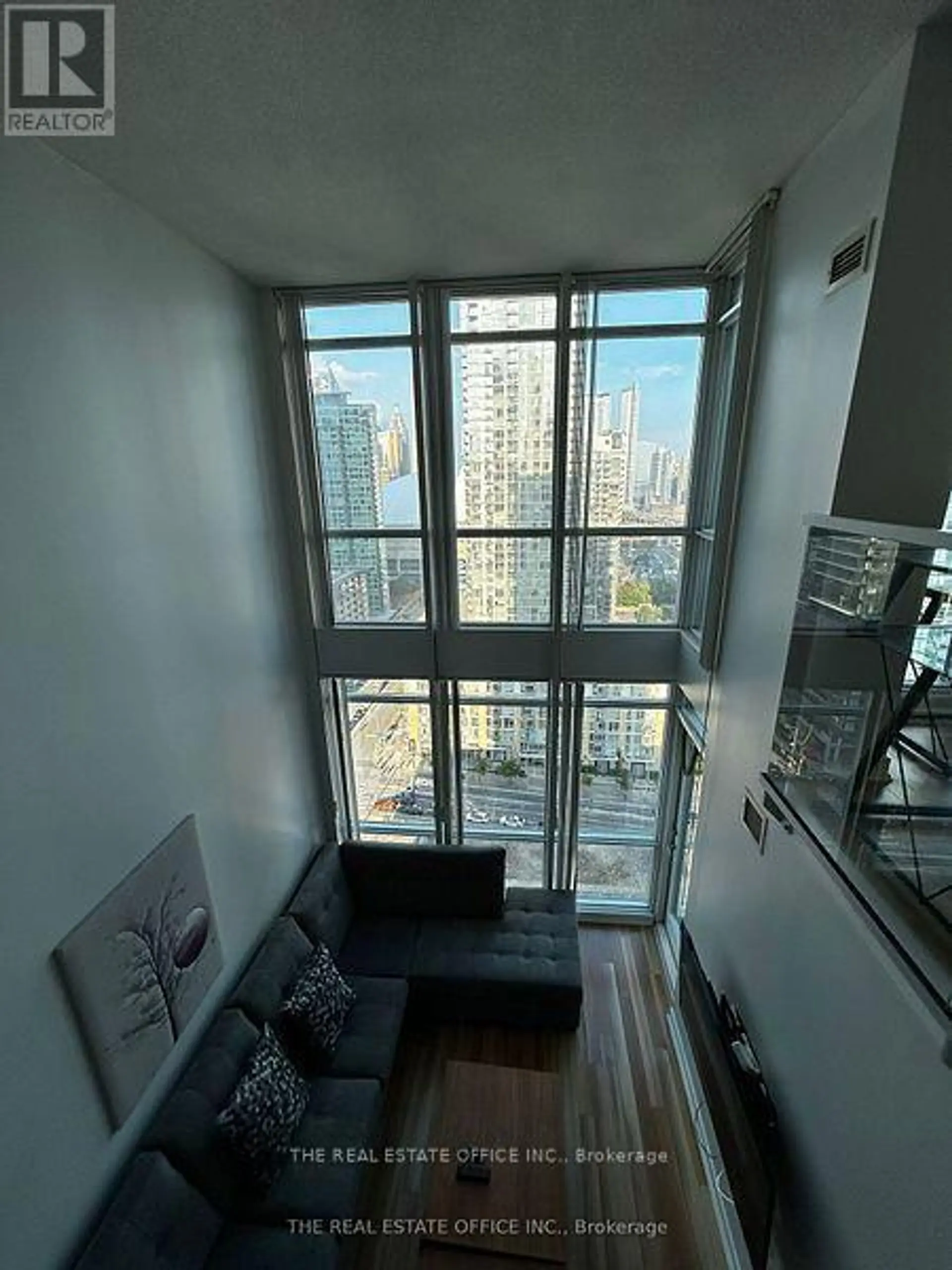 #2808 15 FORT YORK BOULEVARD - Image 4