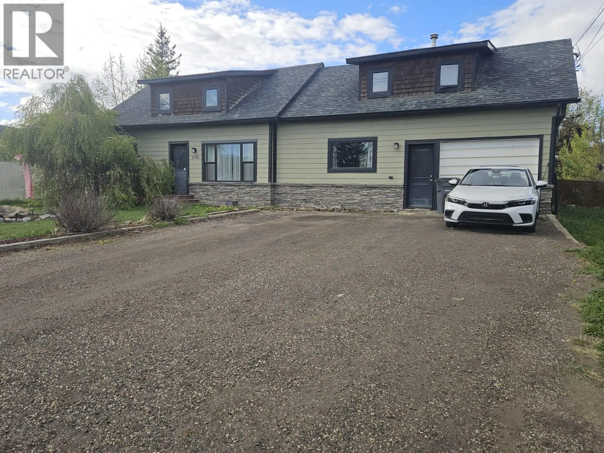 Property at 4704 50 Avenue NE, Chetwynd, BC
