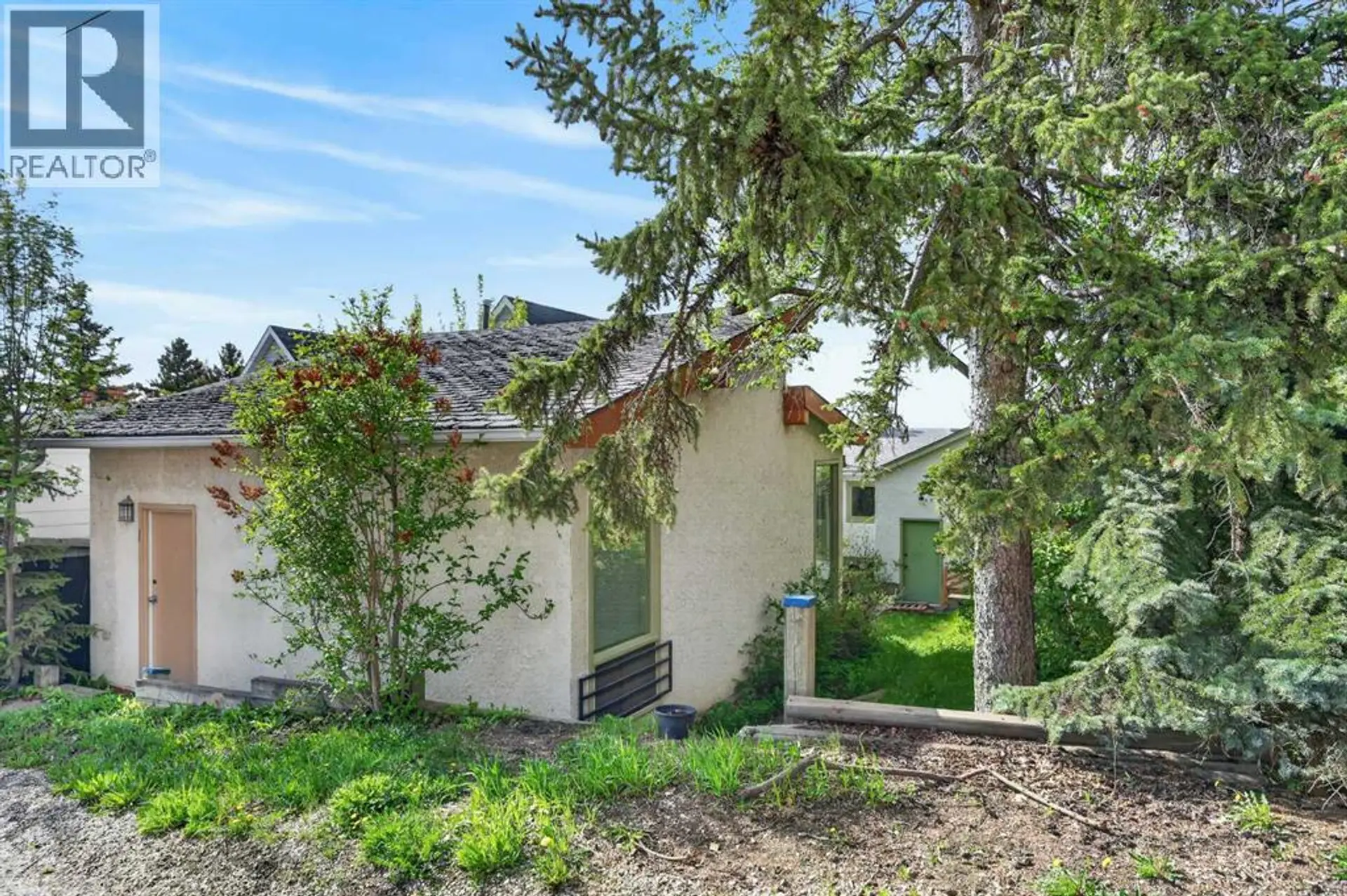 2006 30 Avenue SW - Image 11