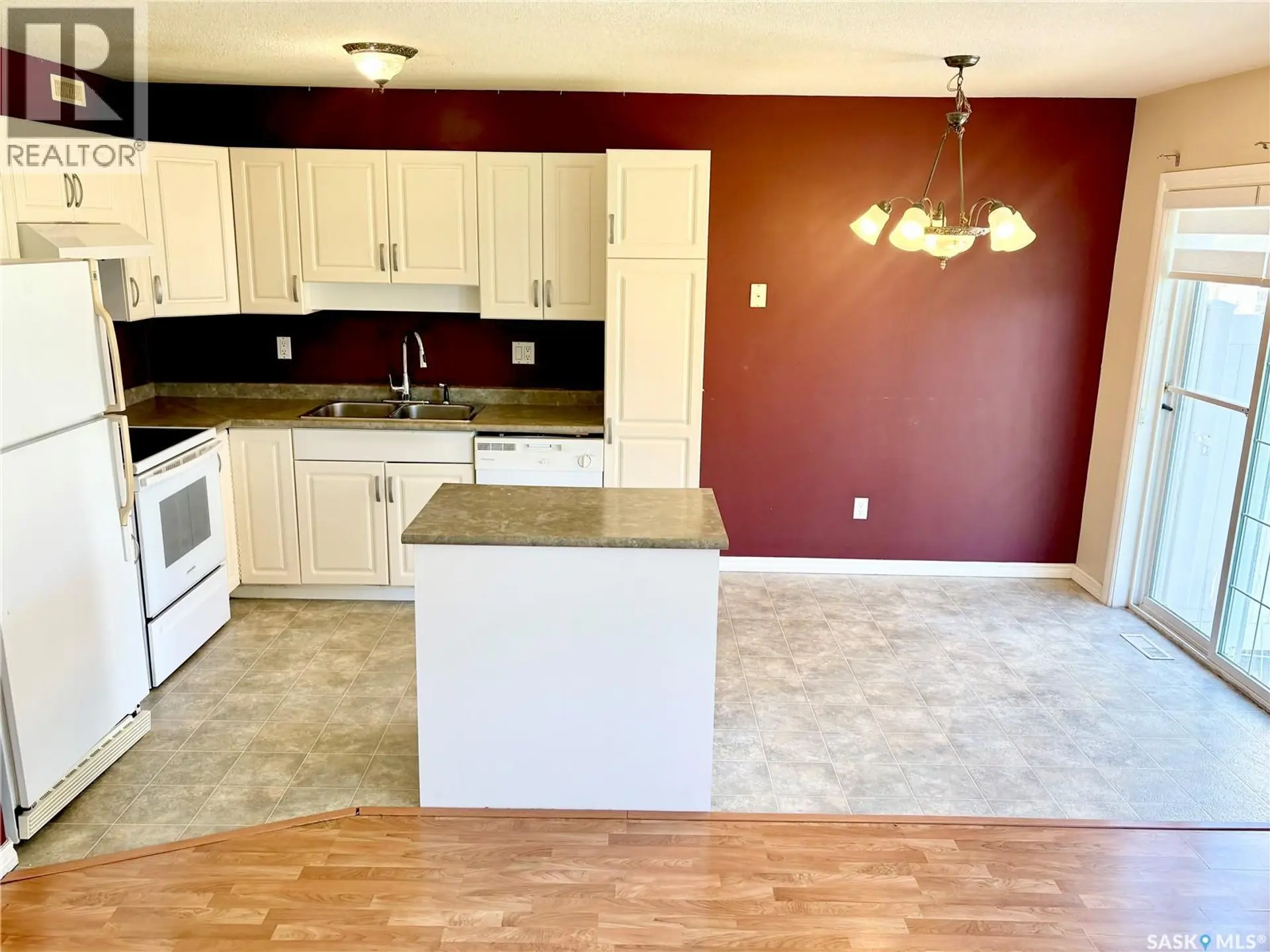#38 103 BANYAN CRESCENT - Image 4