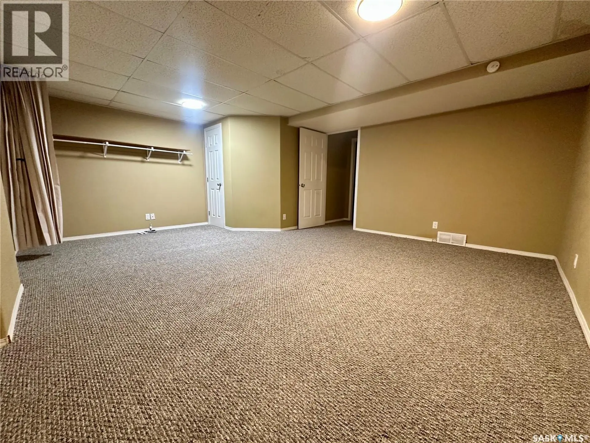 #38 103 BANYAN CRESCENT - Image 17