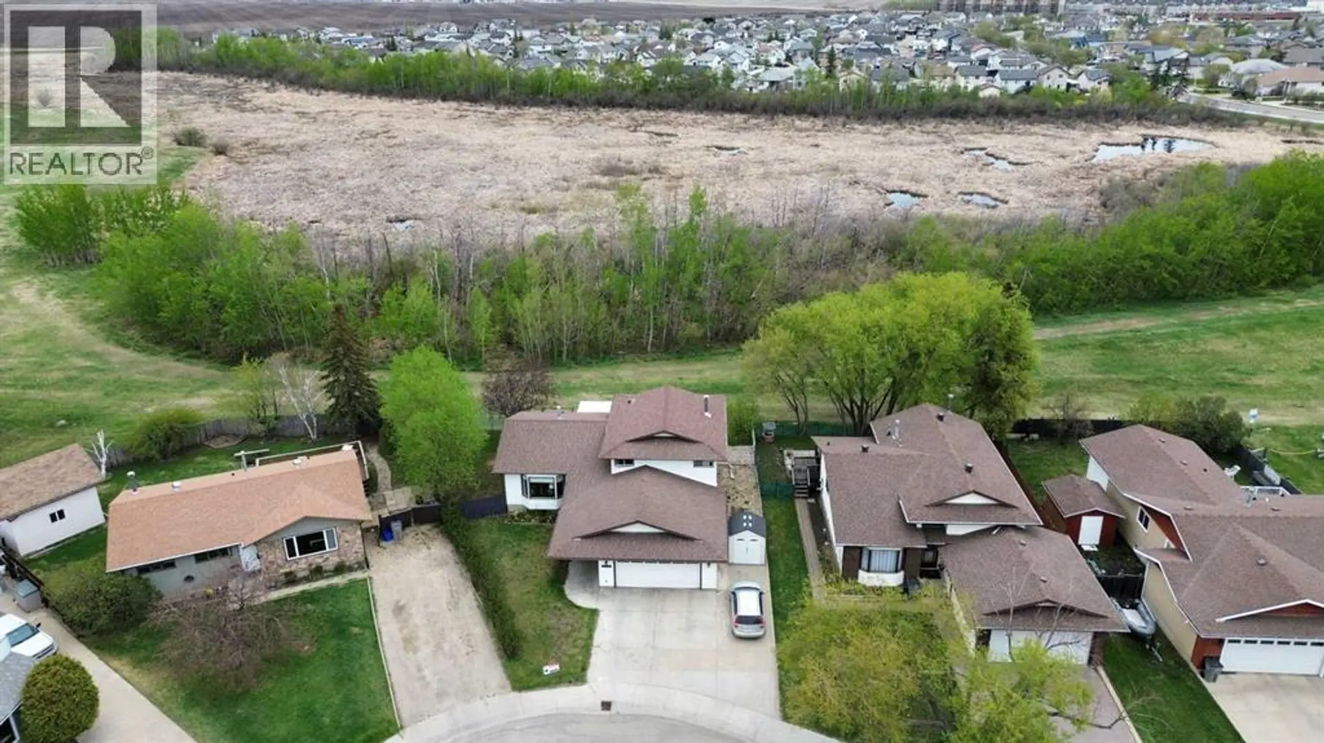 9518 125 Avenue - Image 8