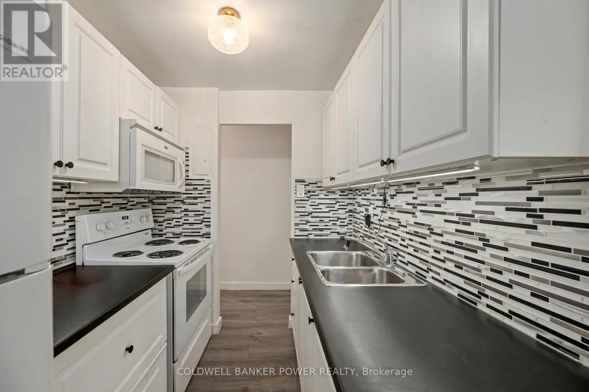 #110 1830 DUMONT STREET - Image 4