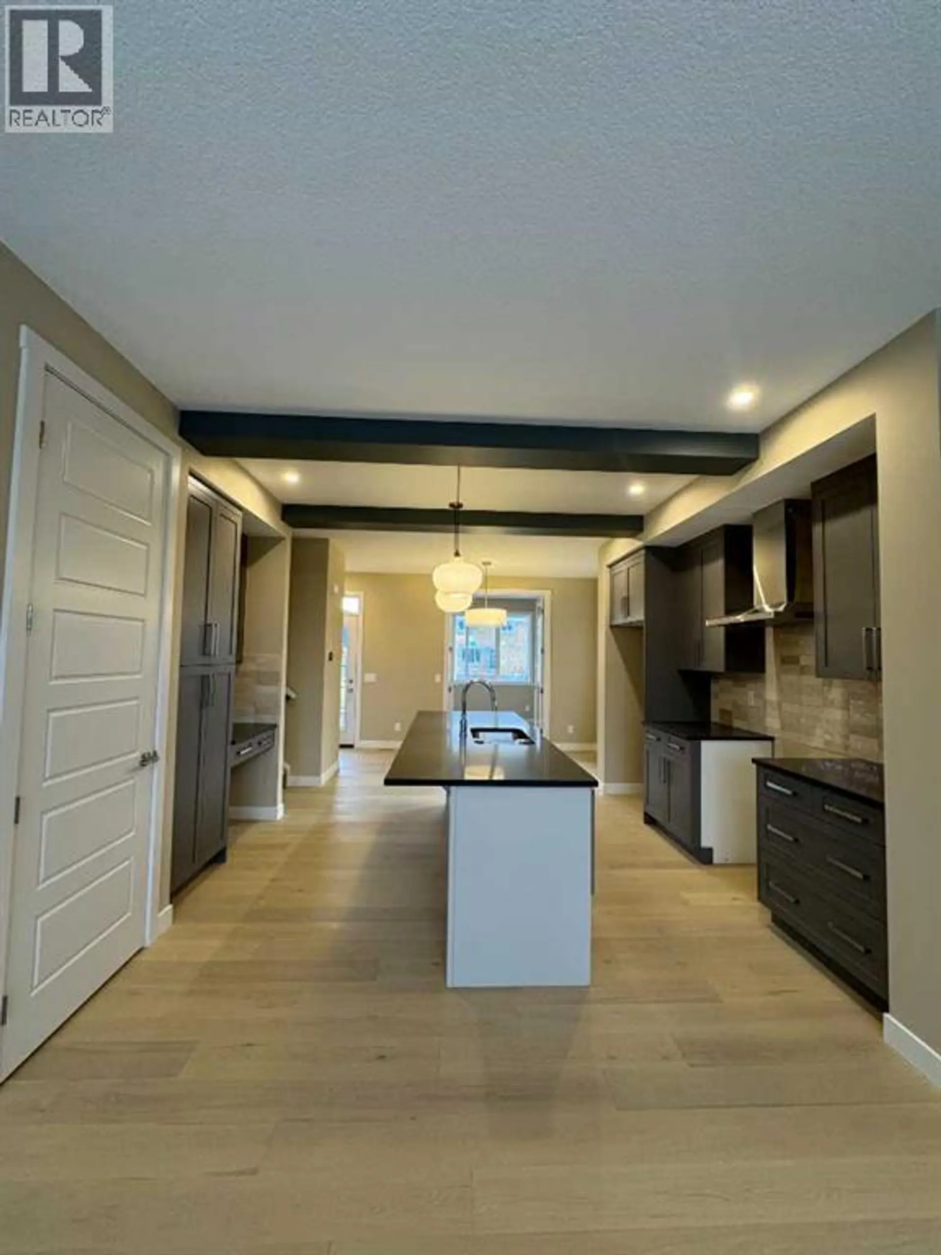 275 Waterford Heights - Image 7