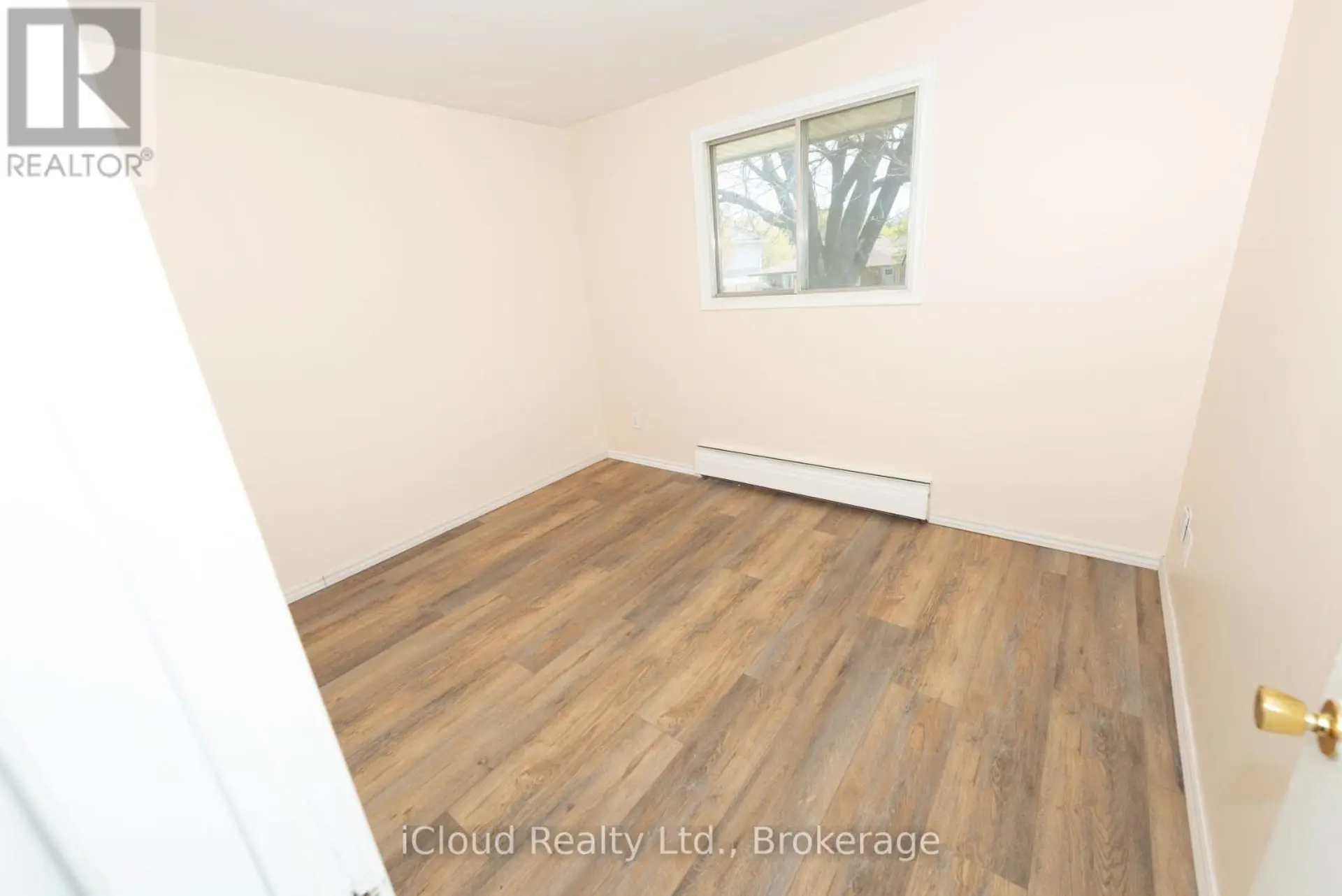 536 GLEN FORREST BOULEVARD - Image 11