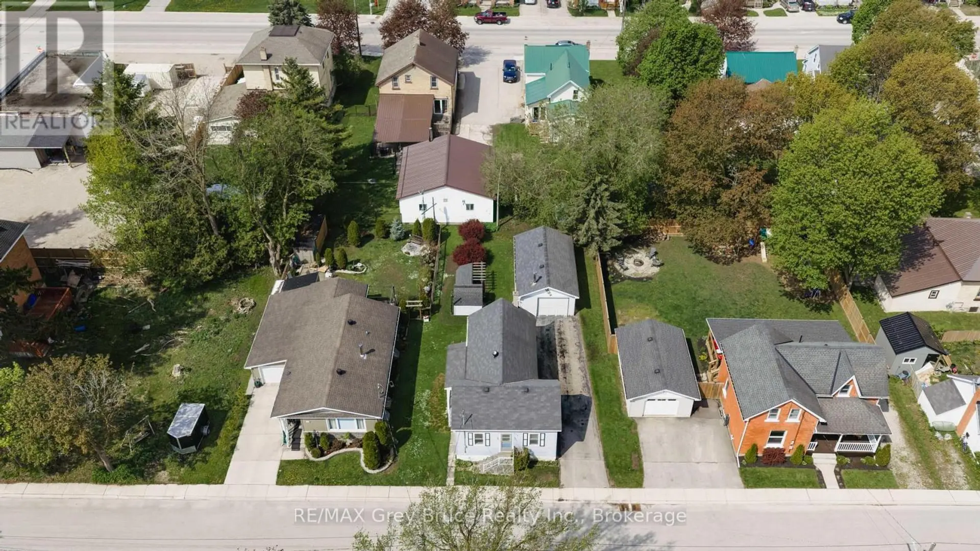 236 2ND AVENUE S - Image 4