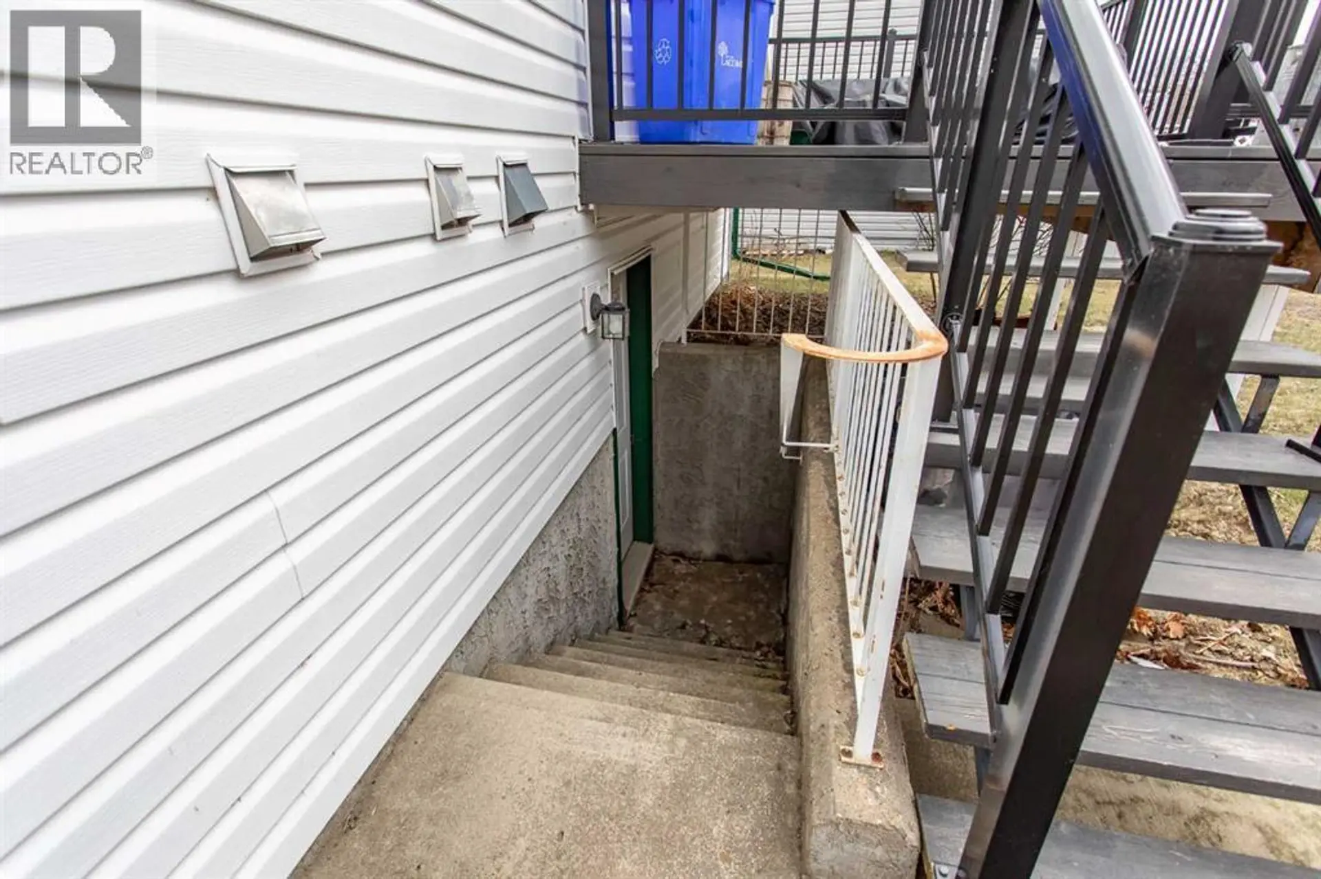 14 Lincoln Park - Image 12