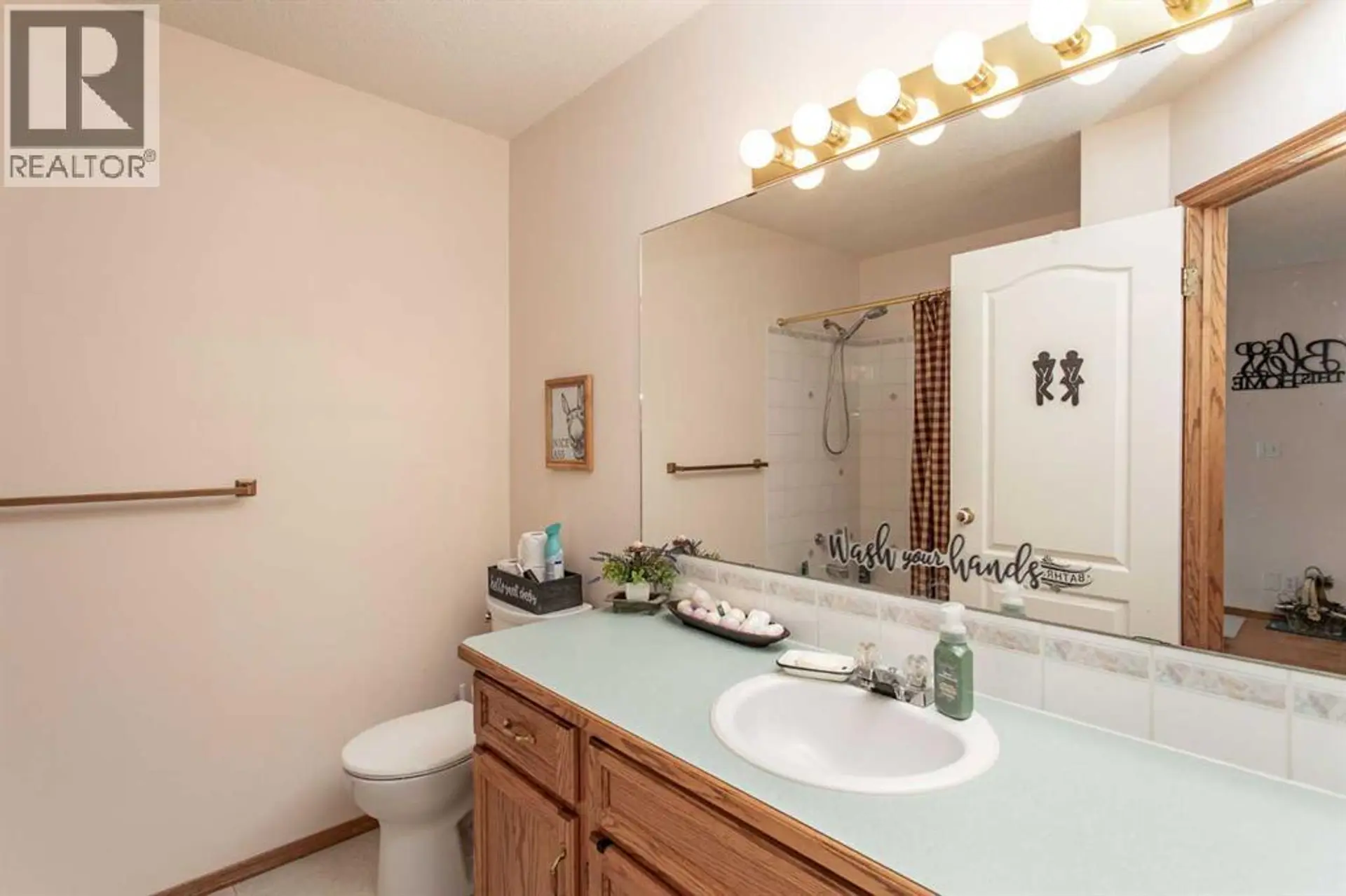 14 Lincoln Park - Image 5
