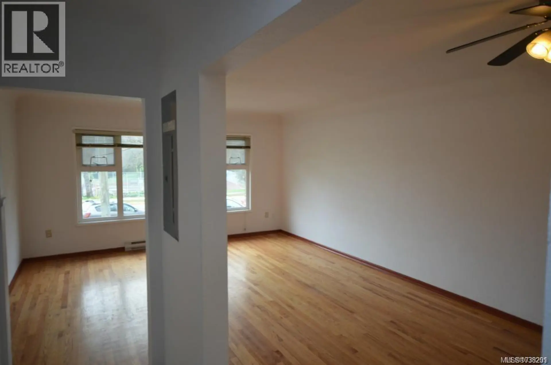 450-452 Craigflower Rd - Image 3