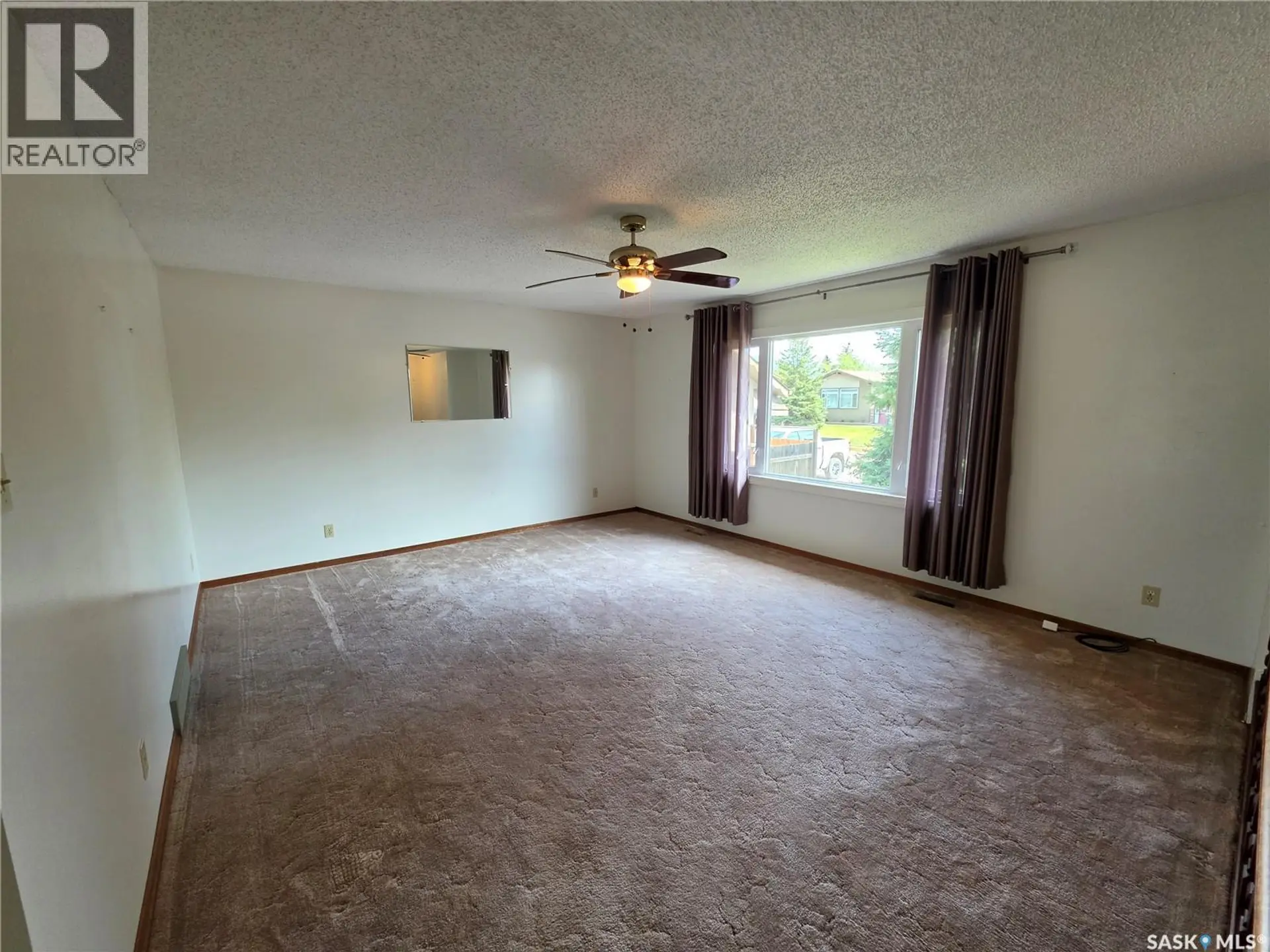 613 2nd STREET W - Image 2