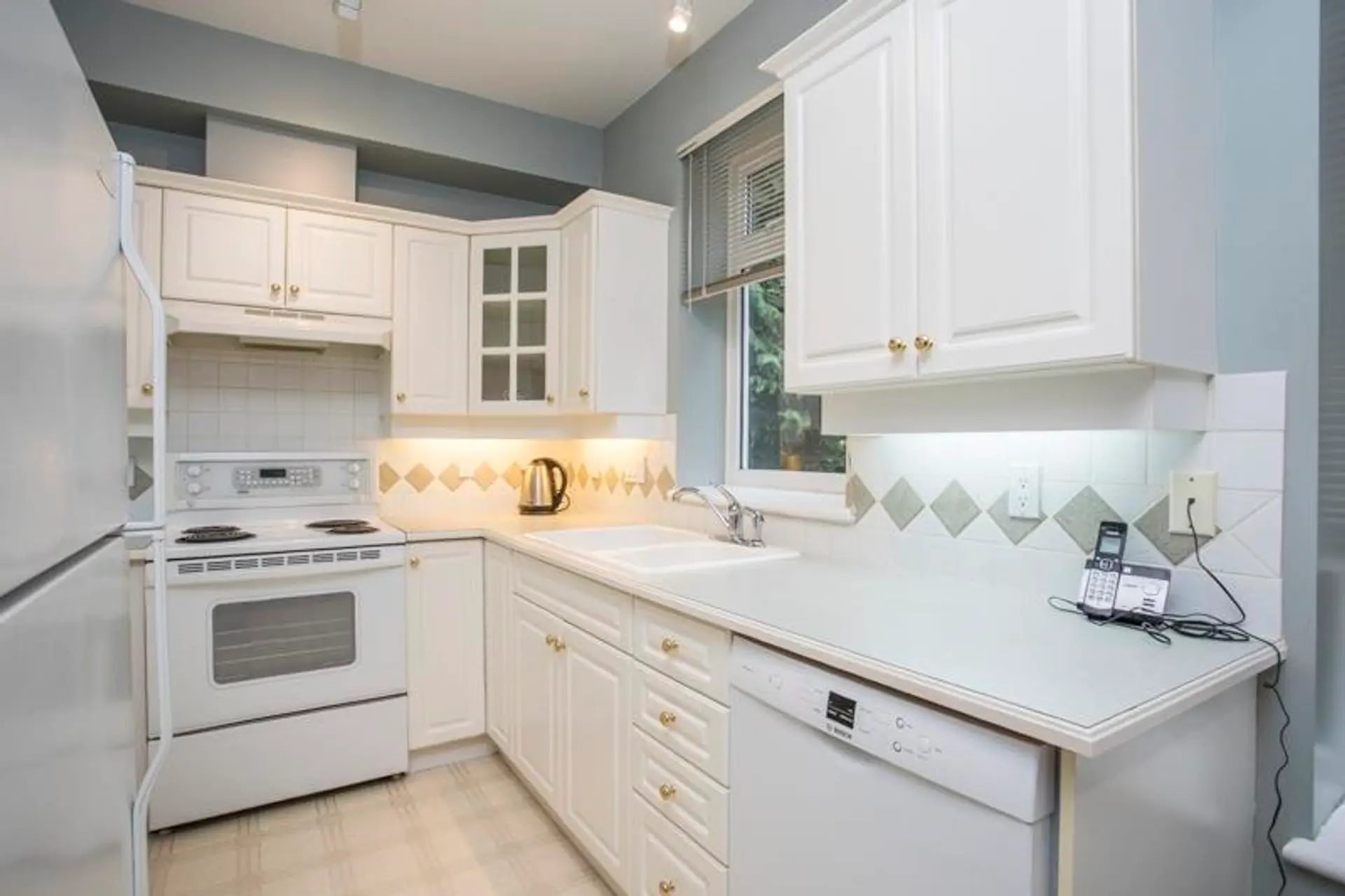 #606 3001 Terravista Place - Image 6