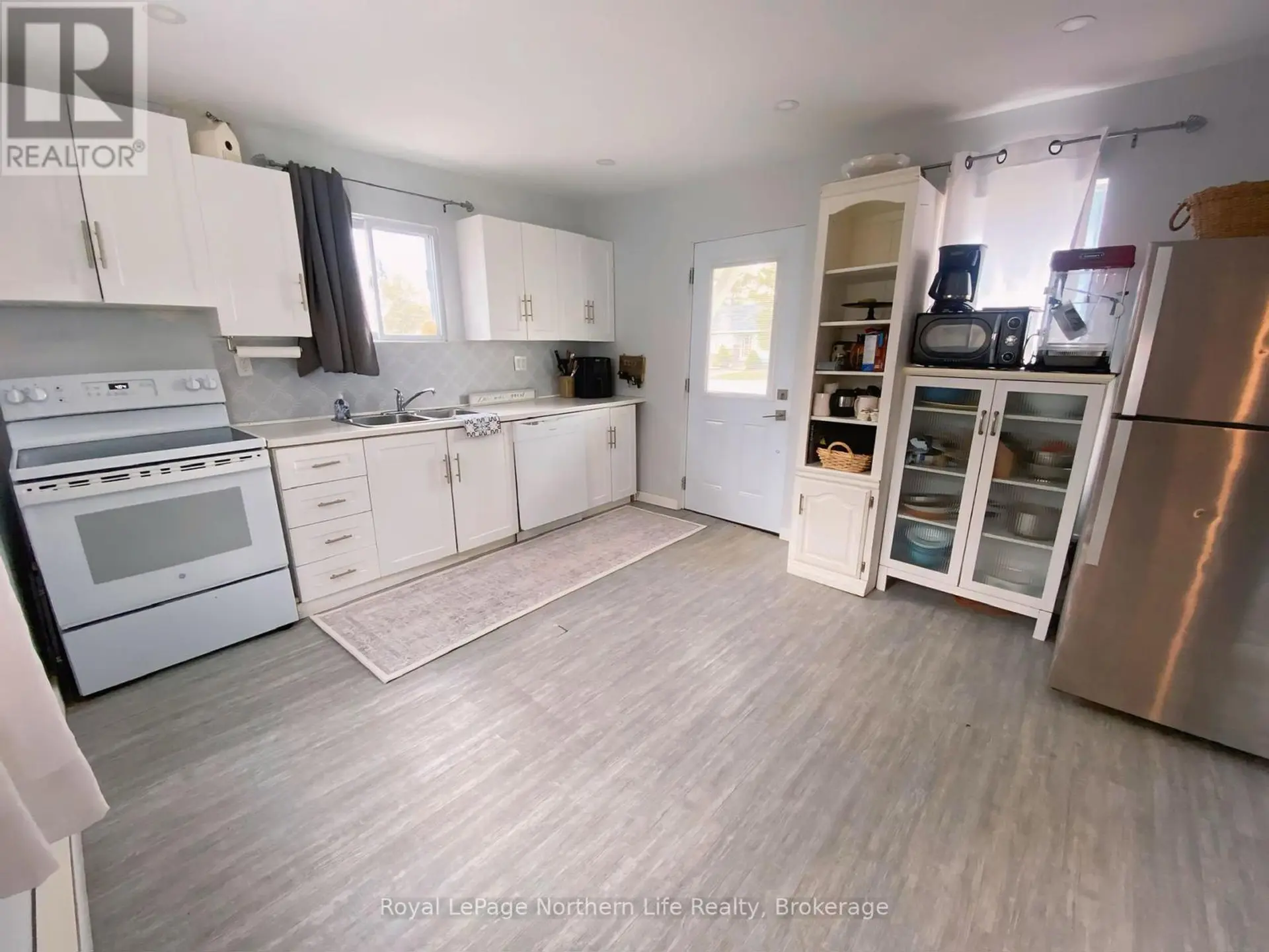 630 FIRST STREET S - Image 5