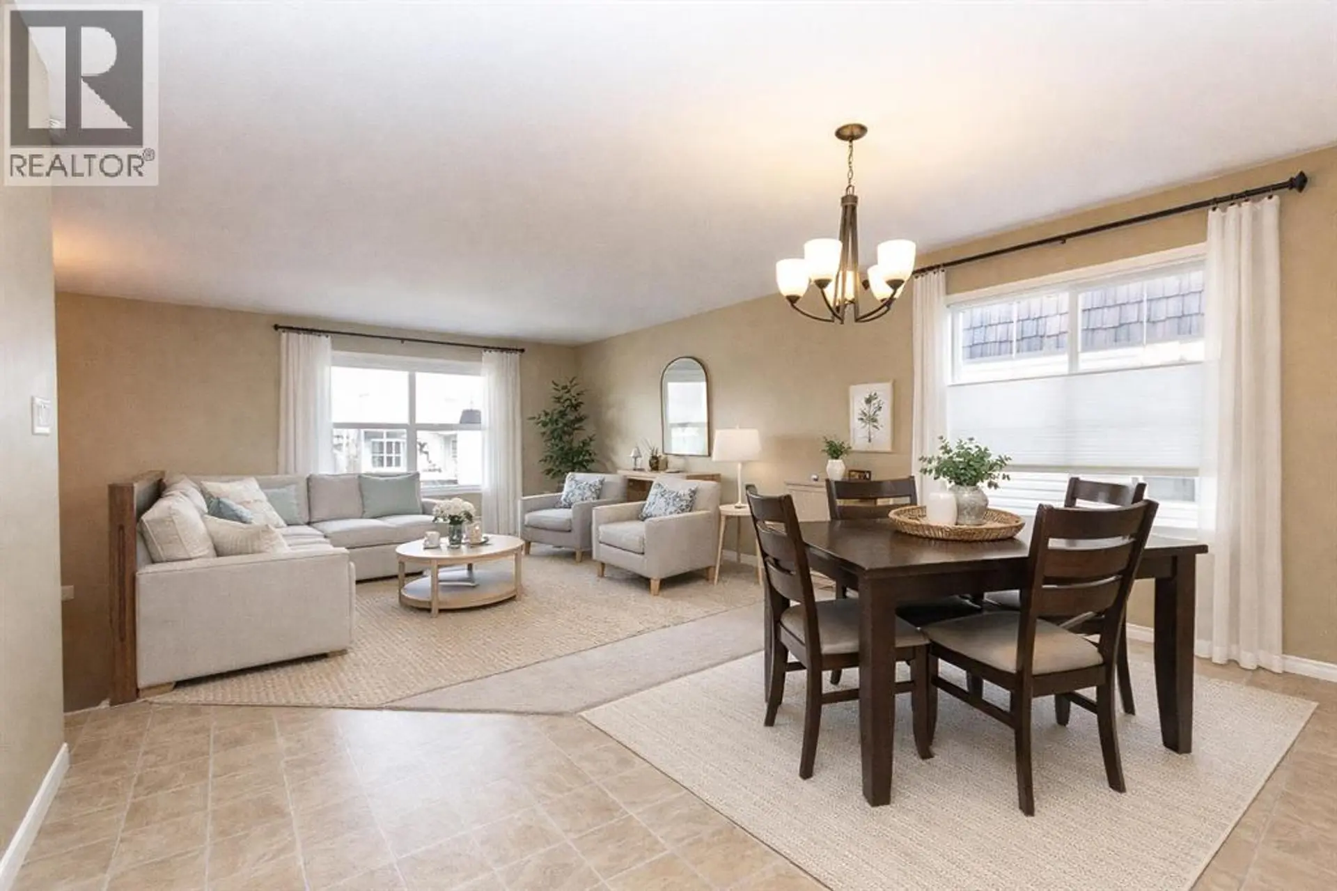 114 Redwood Boulevard - Image 4