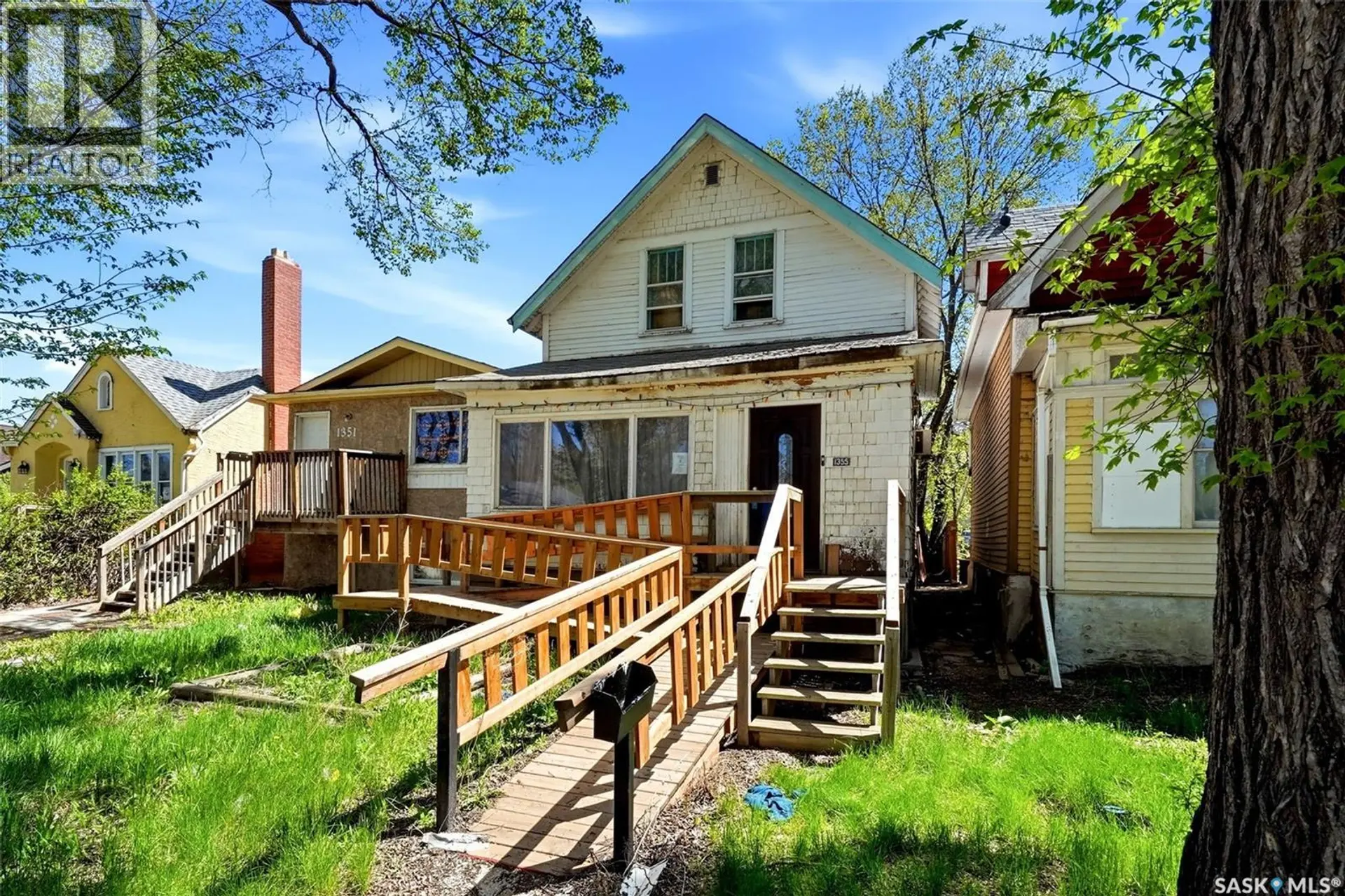 1355 Retallack STREET - Image 1