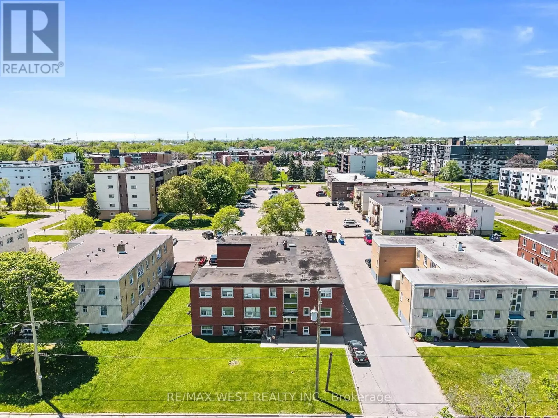Property at 300 MONTRAVE AVENUE, Oshawa, ON