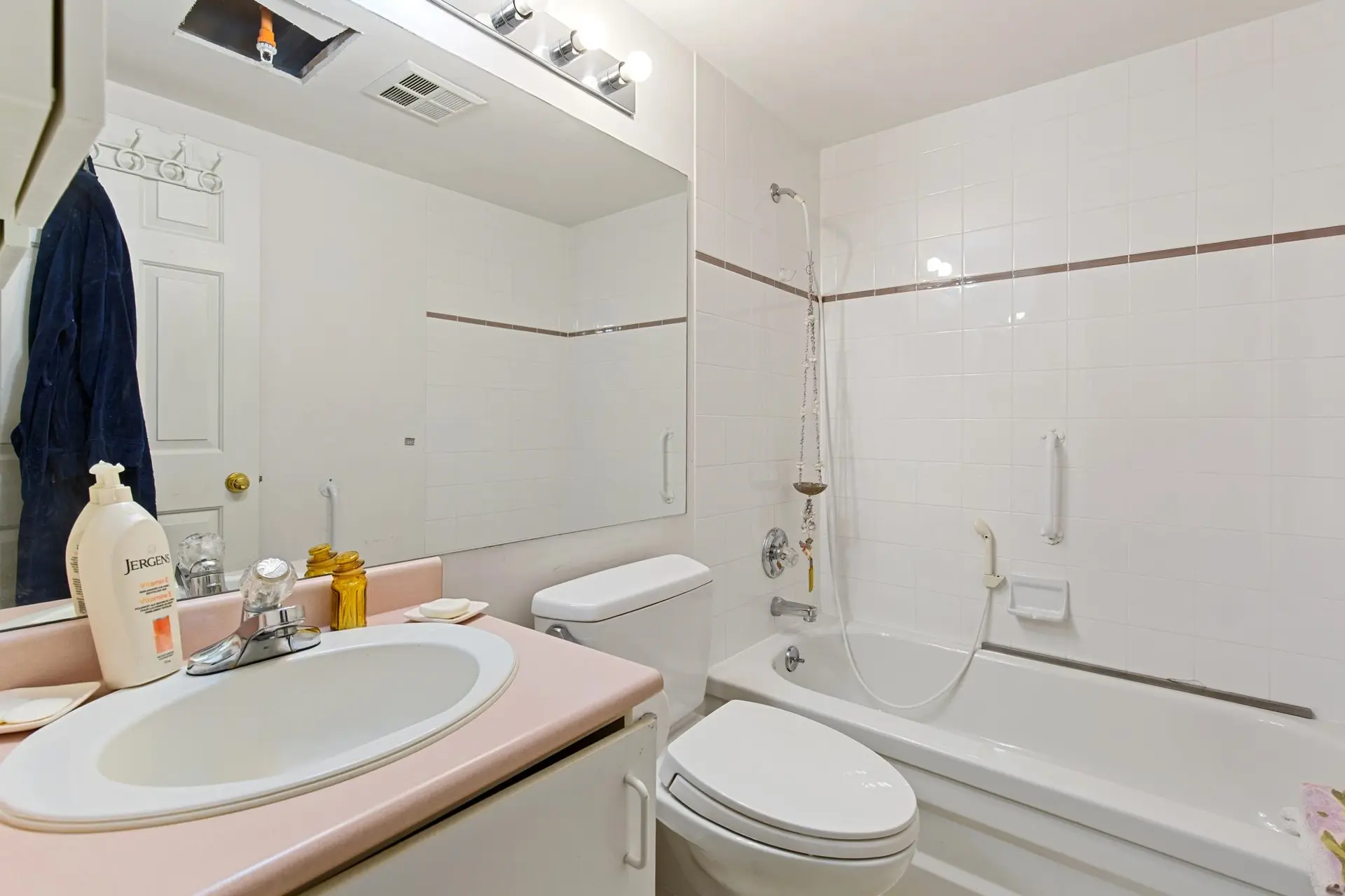 #207 33165 2 Avenue - Image 11