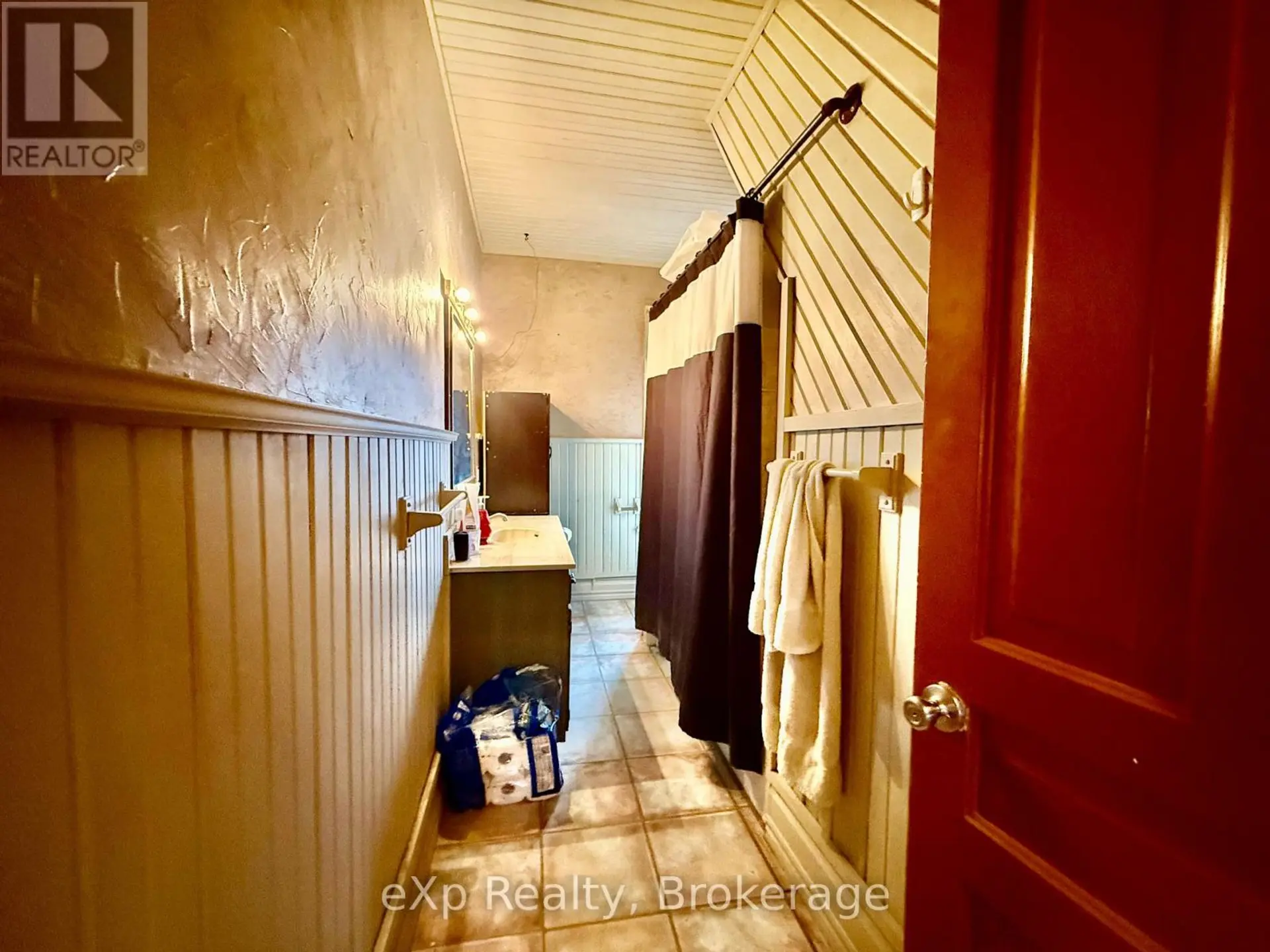 388 11TH STREET - Image 10