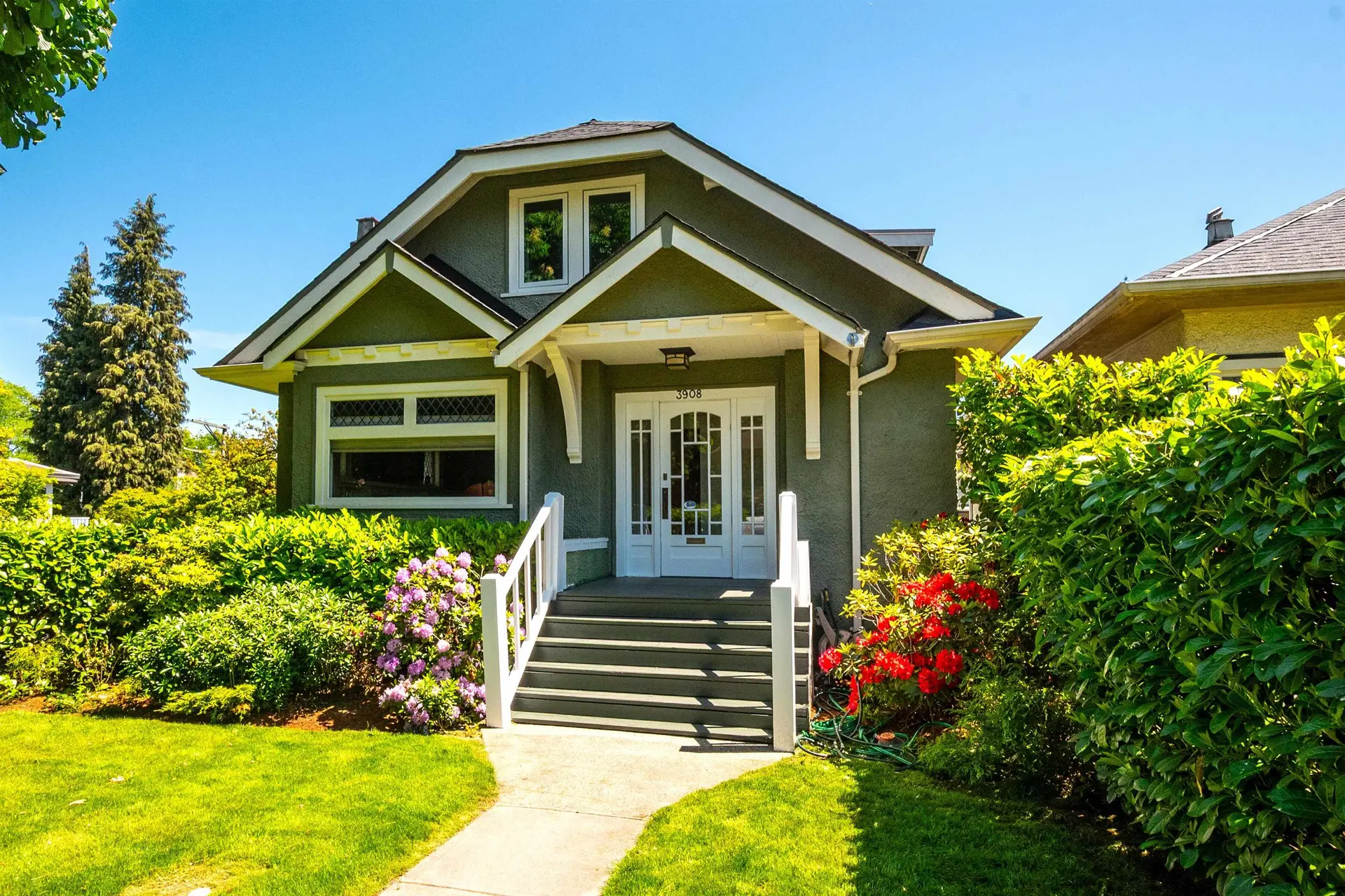 Property at 3908 Blenheim Street, Vancouver, BC