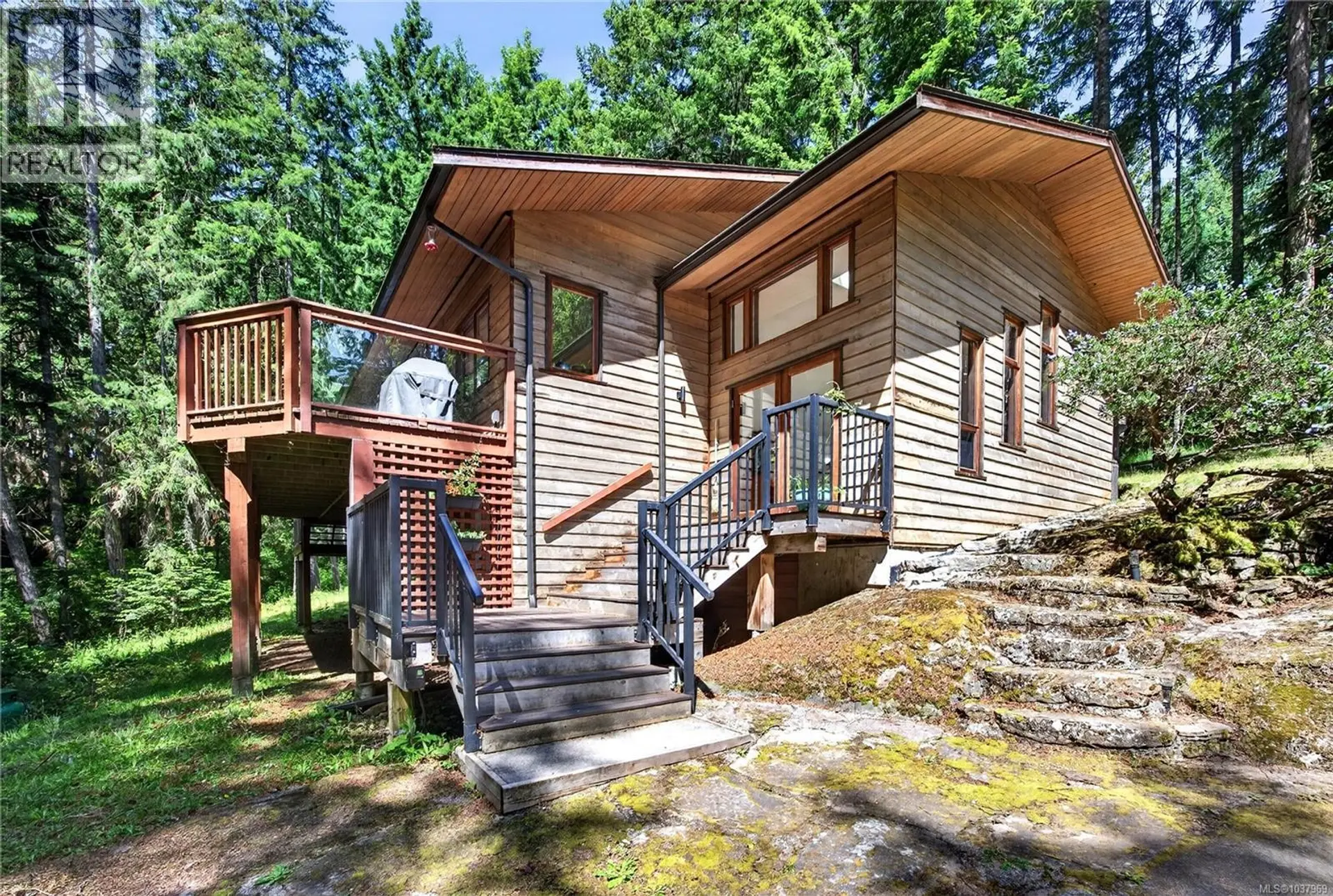 Property at 206 Cormorant Cres, Salt Spring, BC