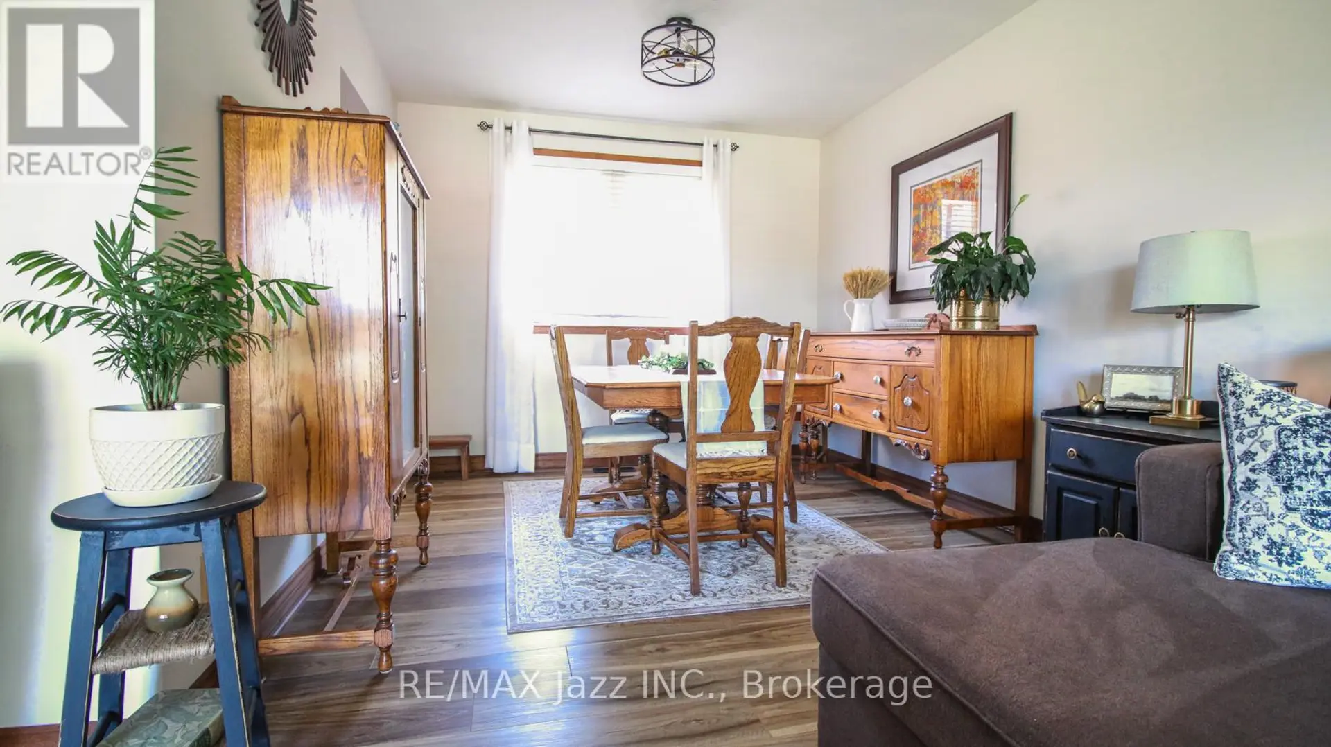 330 NIPIGON STREET - Image 5