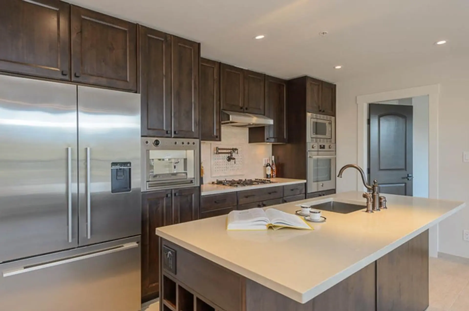 #301 4721 Hastings Street - Image 6