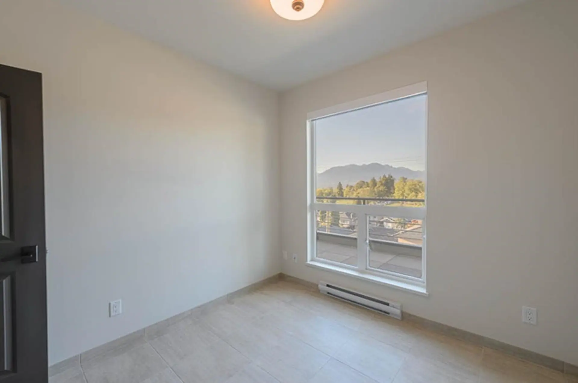 #301 4721 Hastings Street - Image 12