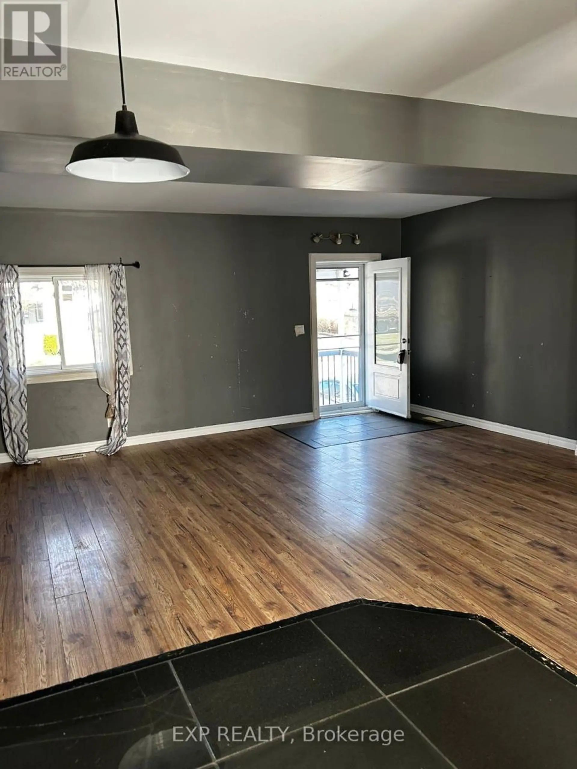 121 BOULLEE STREET - Image 2
