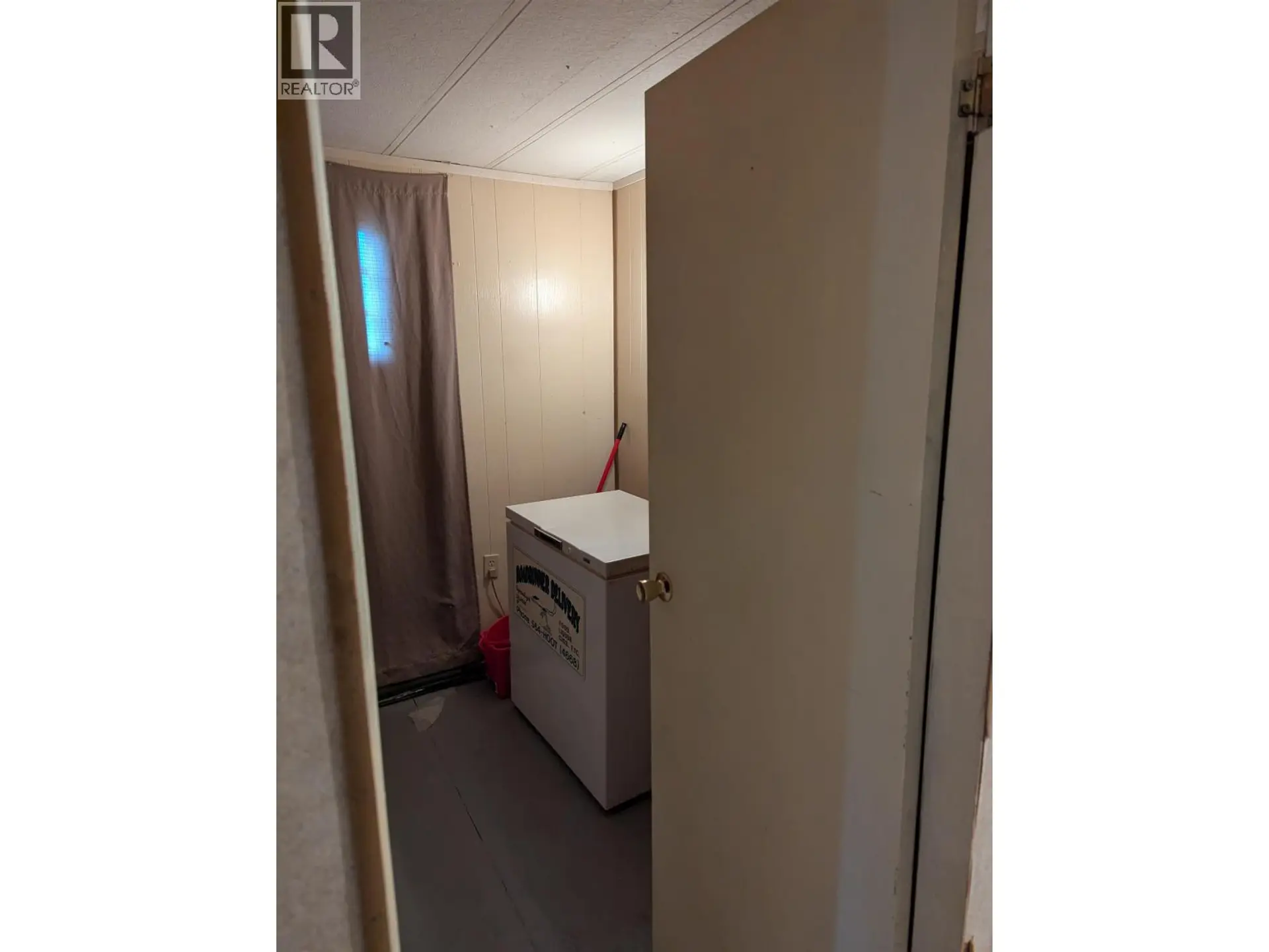#35 3730 LANSDOWNE CRESCENT - Image 5