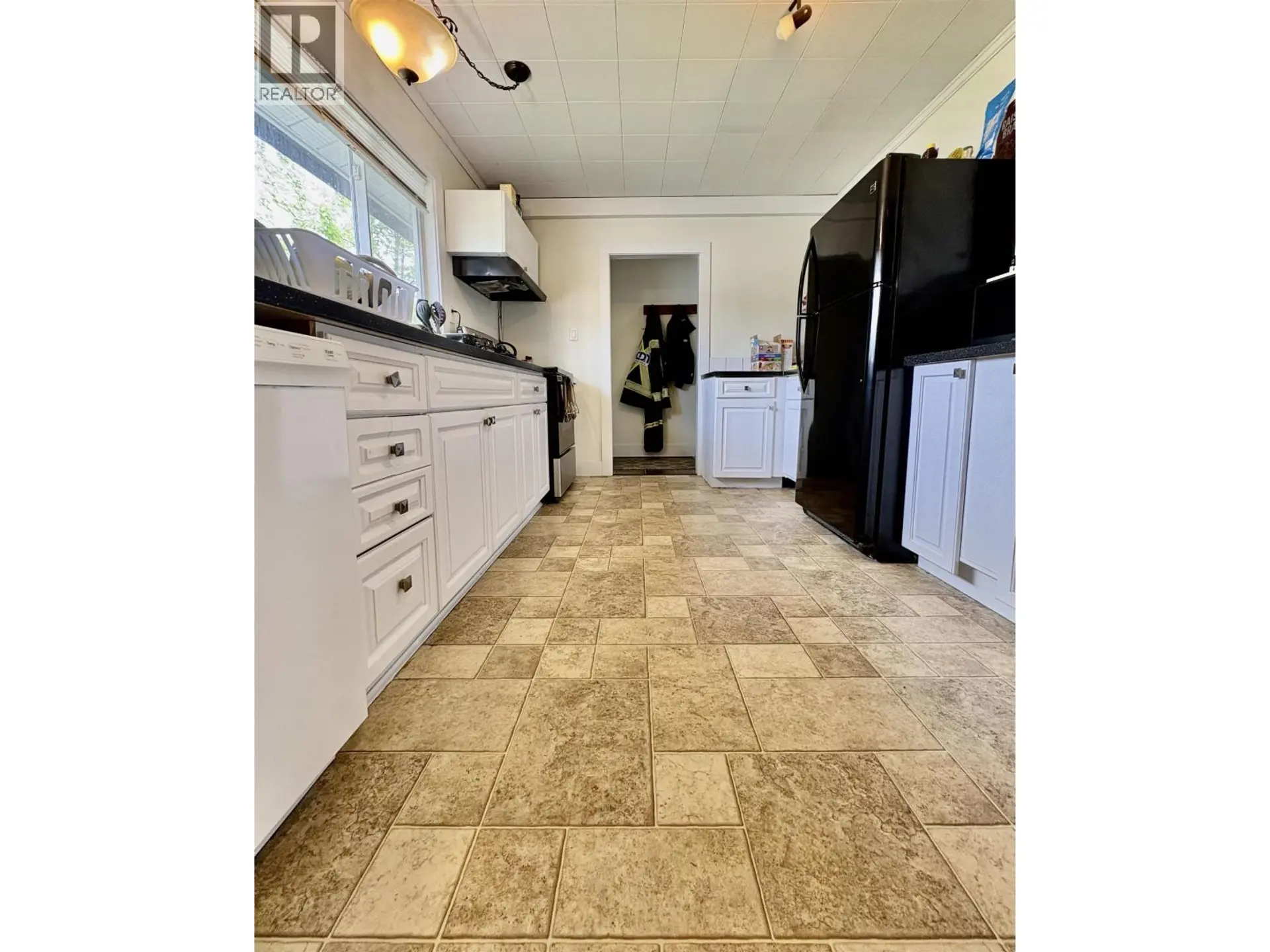 94 KECHIKA STREET - Image 2