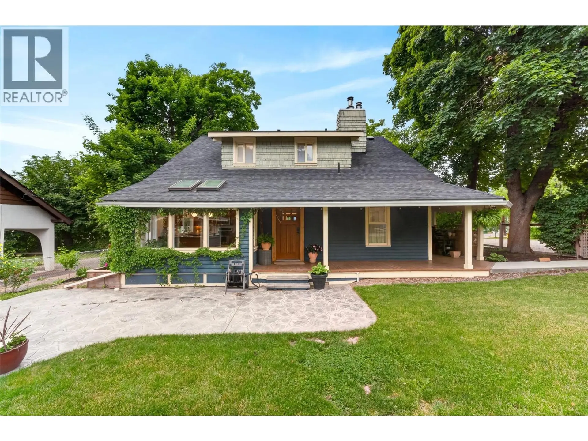 Property at 230 Shuswap Street SE, Salmon Arm, BC