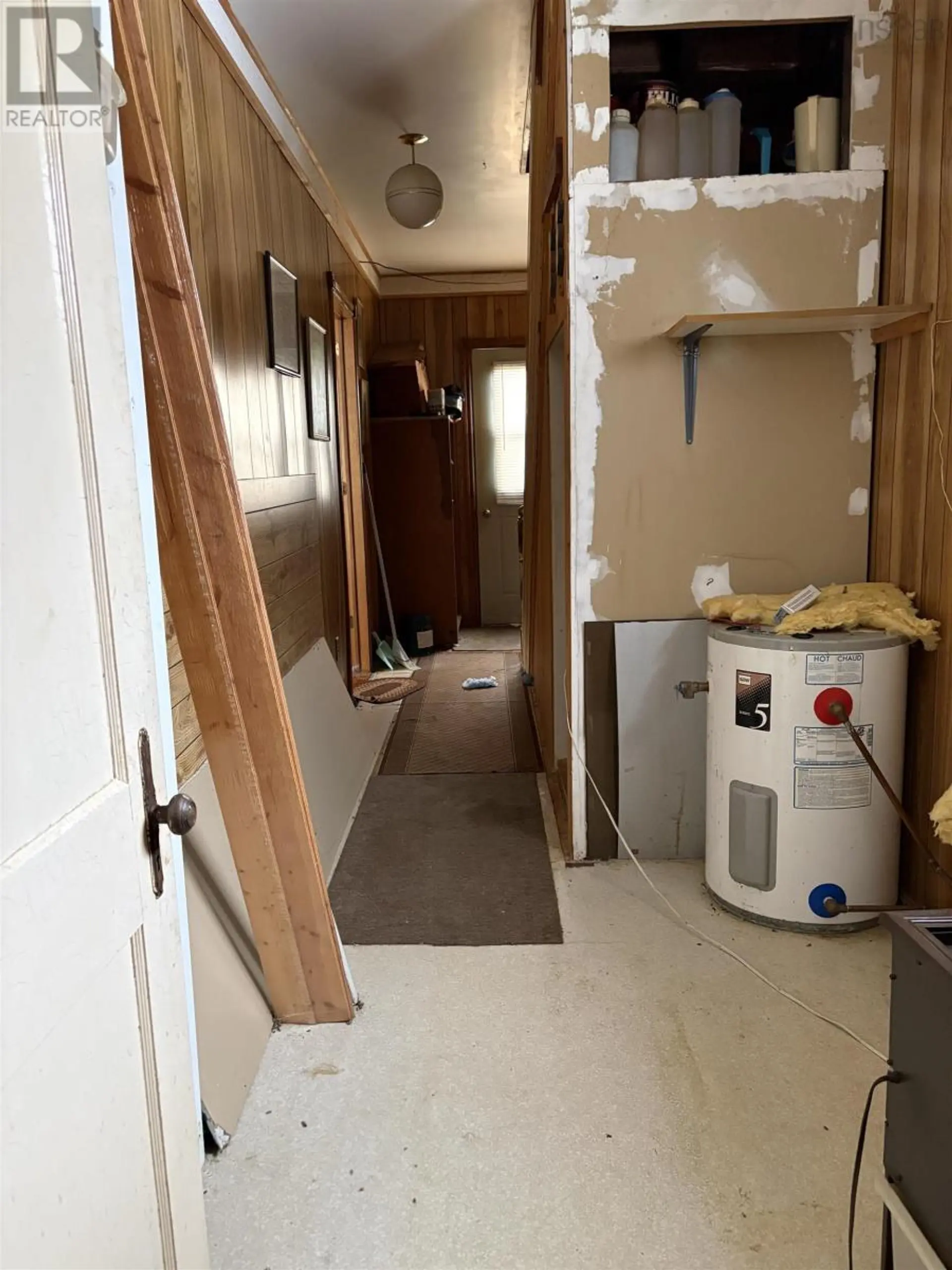 84 Warren Street - Image 5