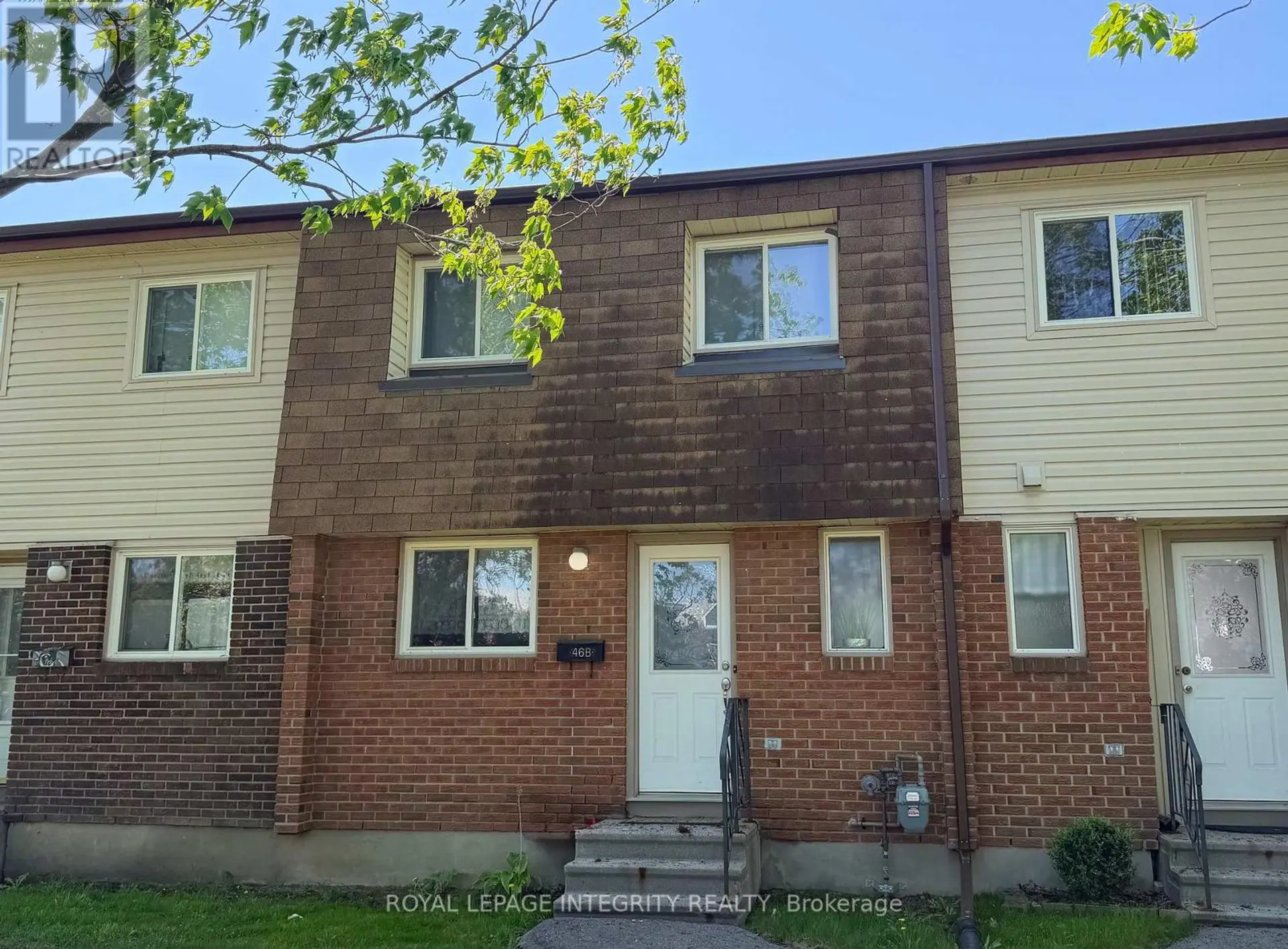 #B 46 FORESTER CRESCENT - Image 1