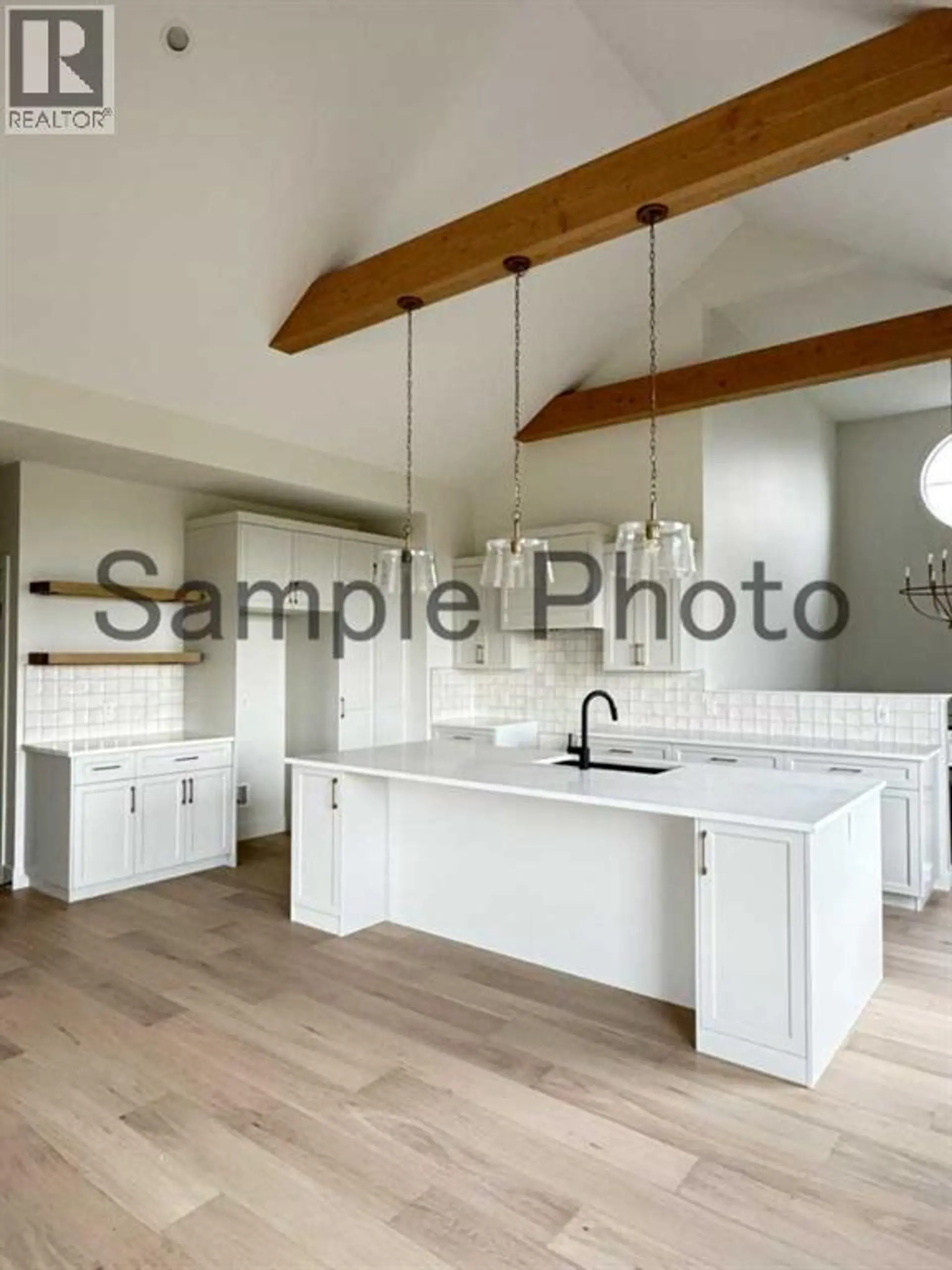 12005 54 Avenue - Image 10