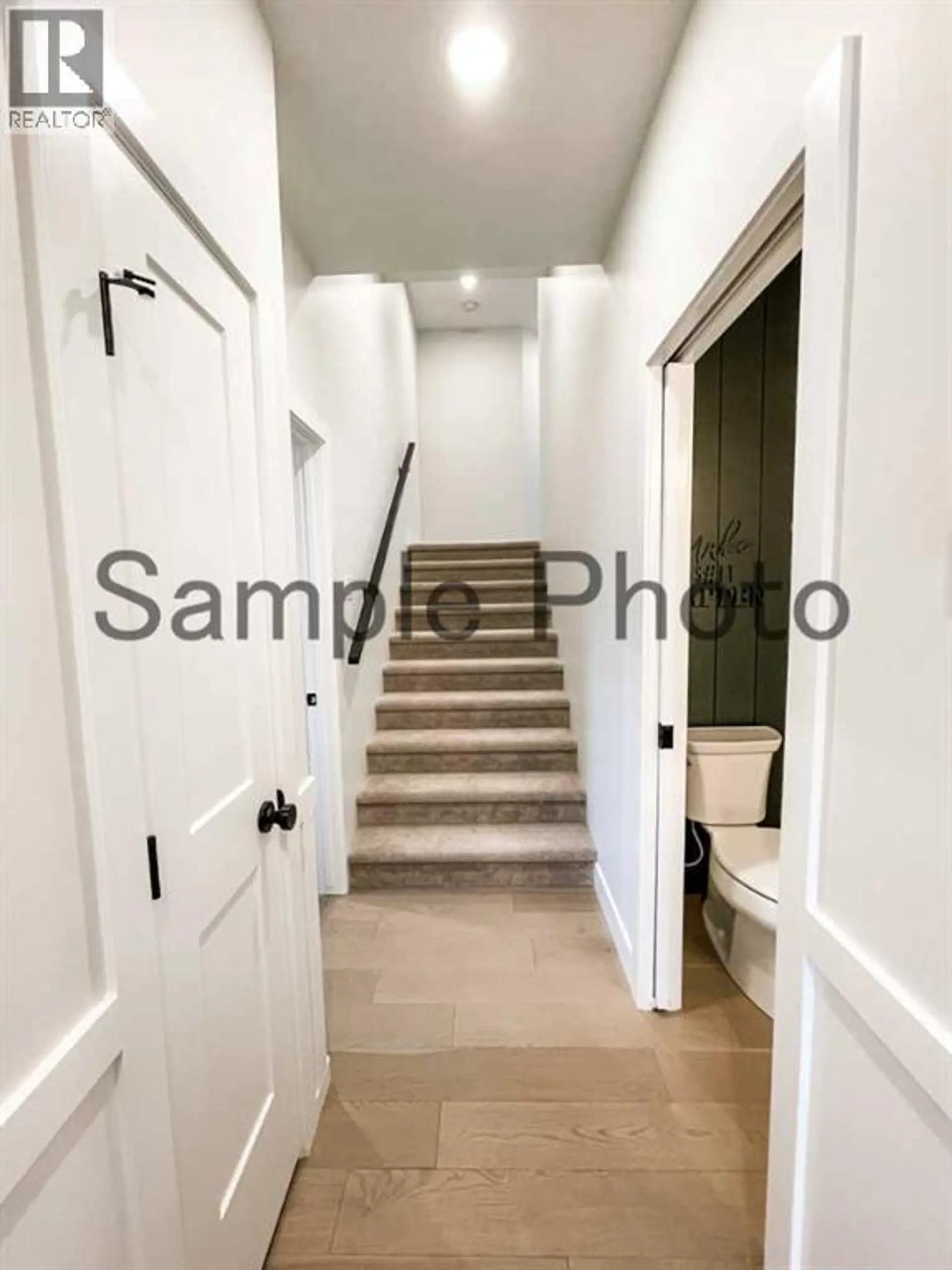 12005 54 Avenue - Image 15