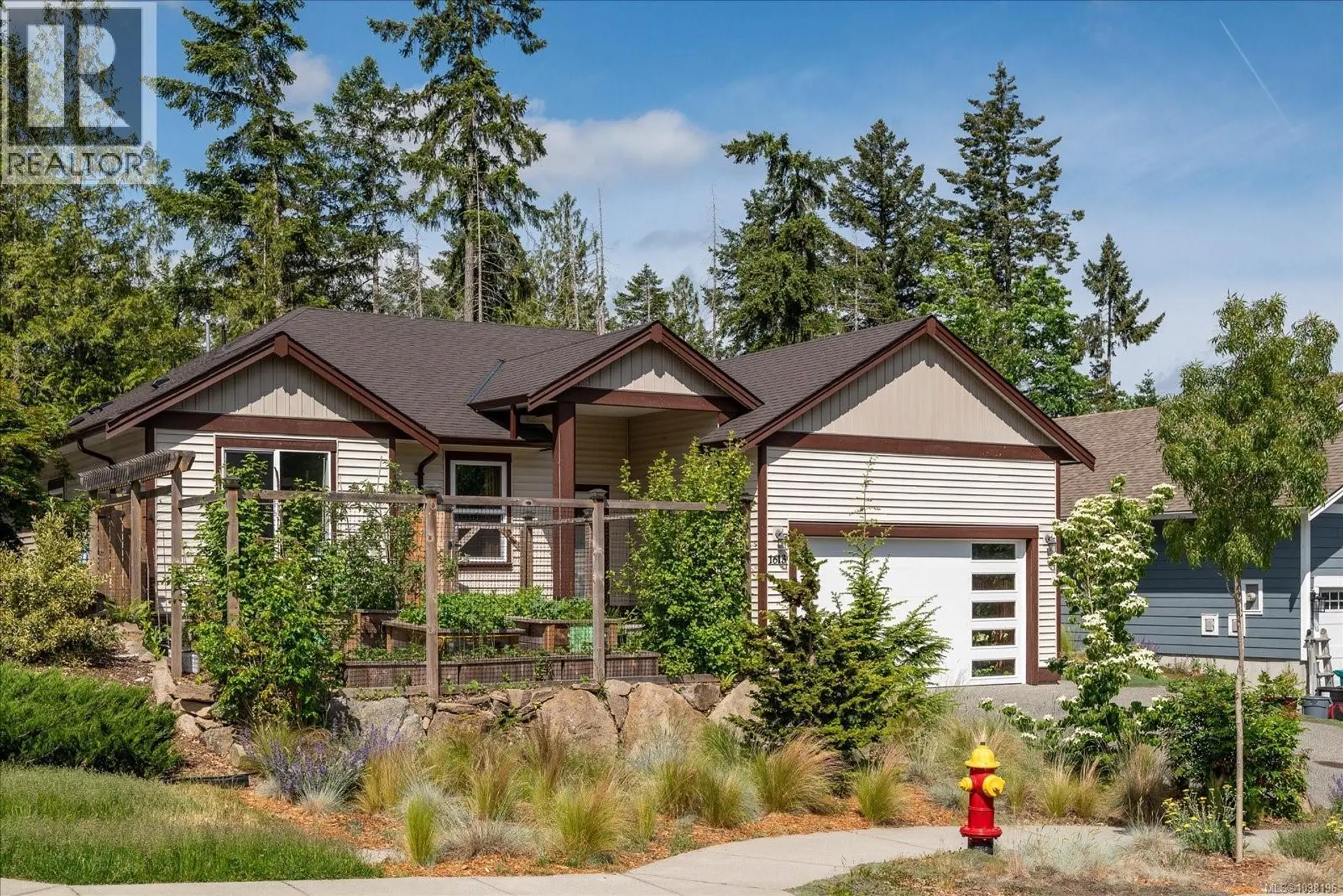 Property at 1613 Roberta Rd S, Nanaimo, BC
