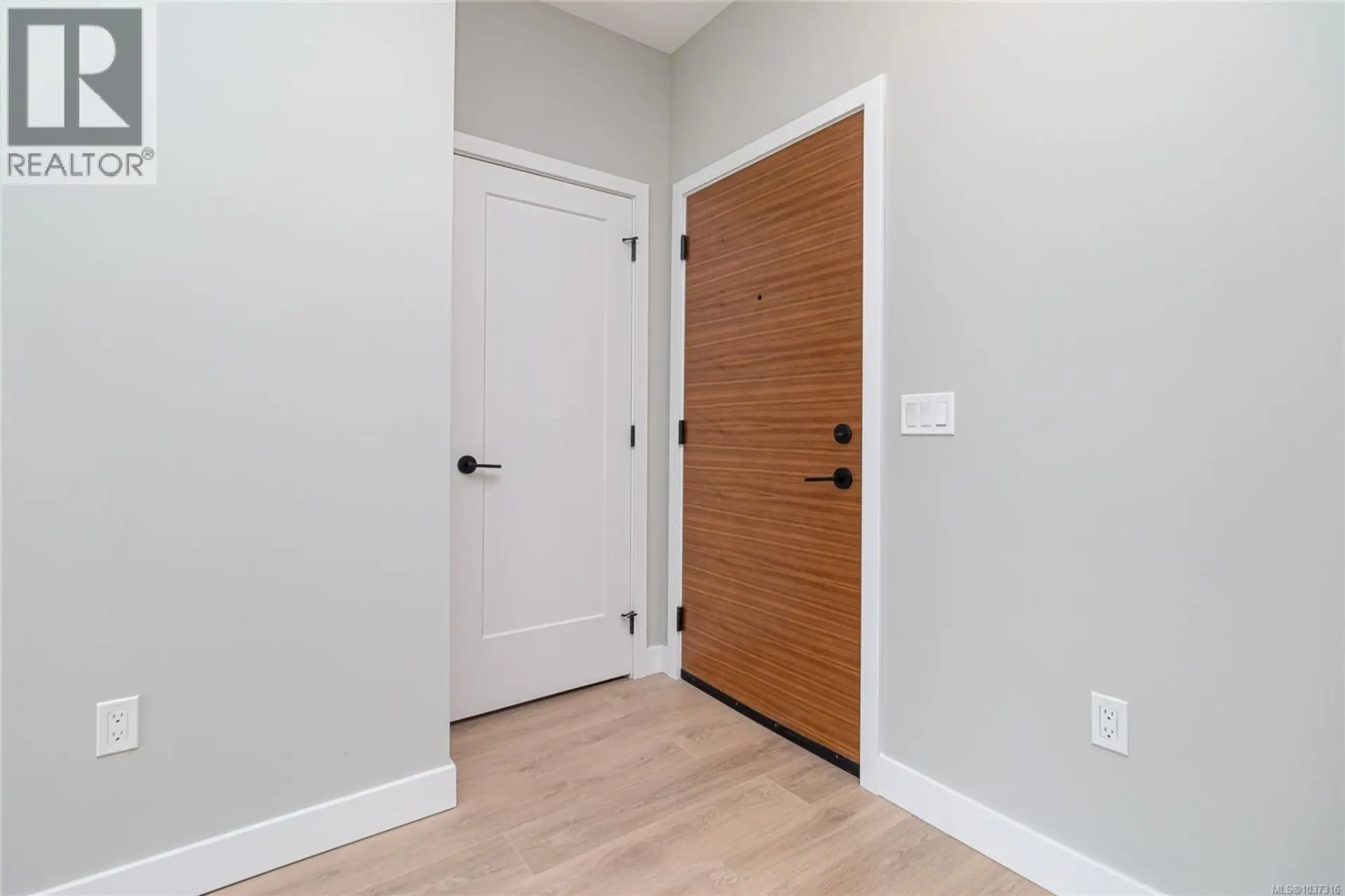 #606 967 Whirlaway Cres - Image 14
