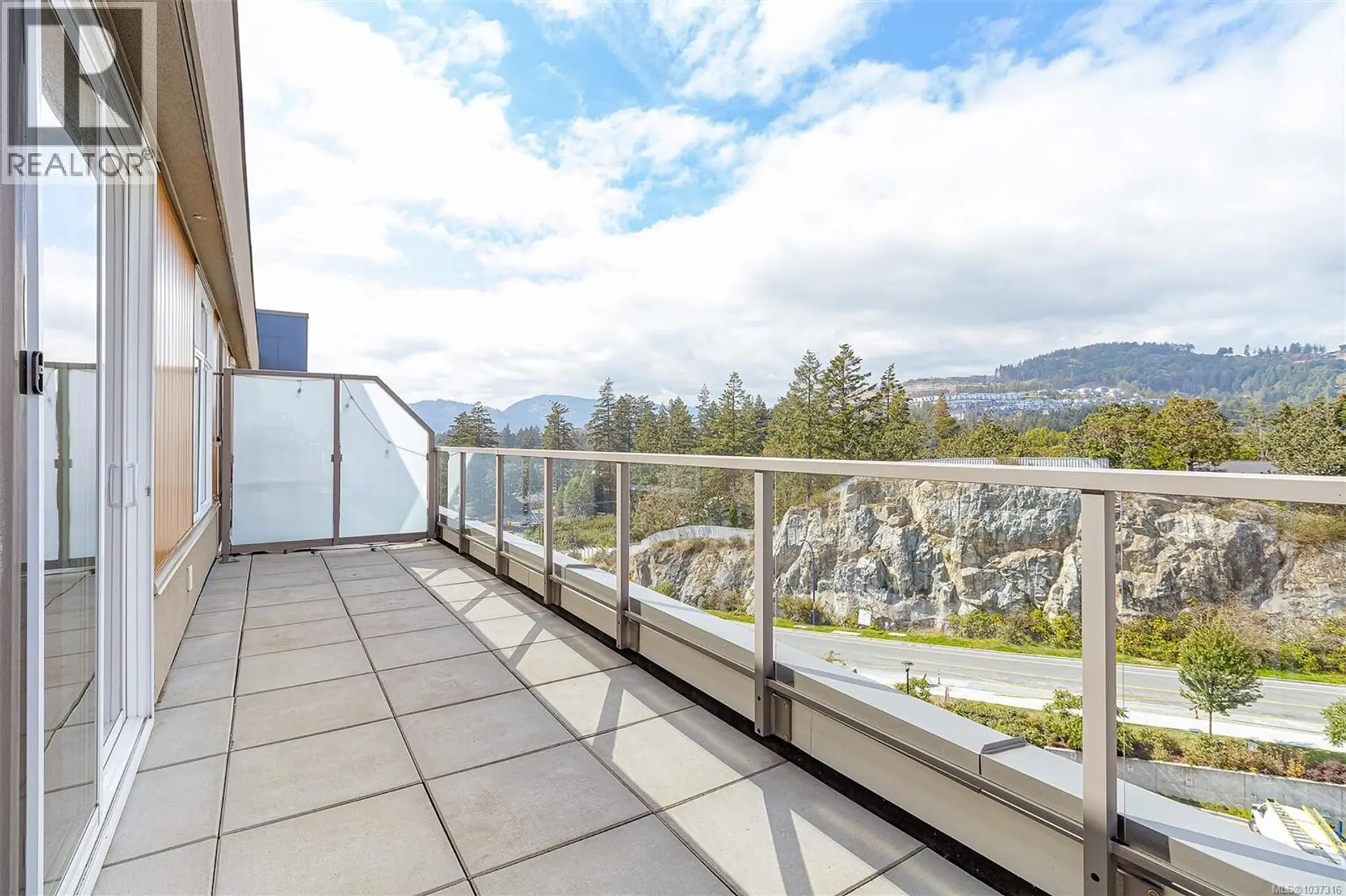 #606 967 Whirlaway Cres - Image 17
