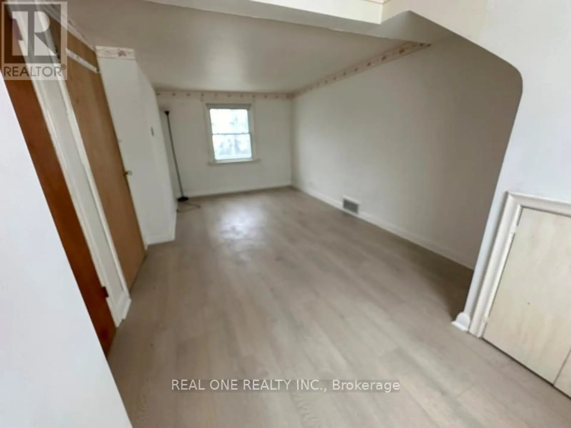 22 PLEASANT VIEW DRIVE - Image 8