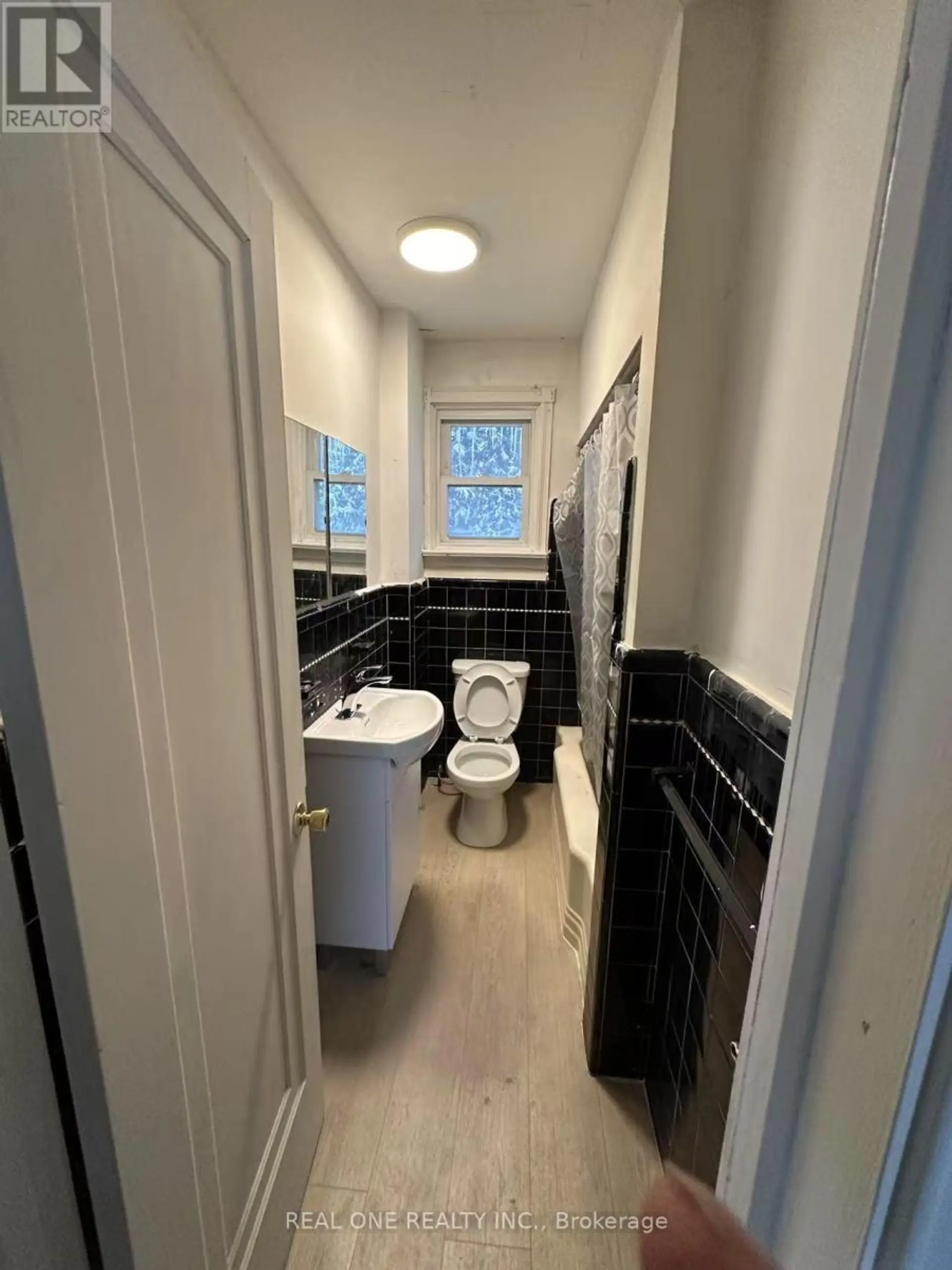 22 PLEASANT VIEW DRIVE - Image 6