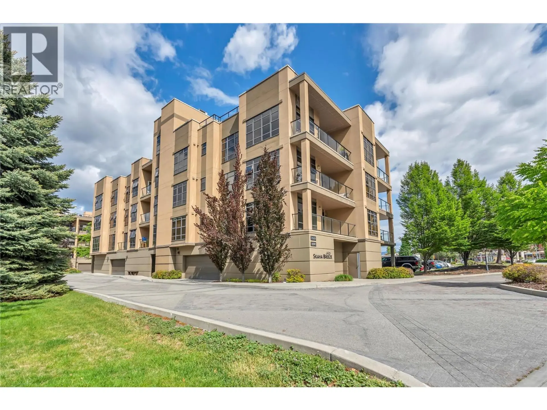 Property at #406 3589 Skaha Lake Road, Penticton, BC