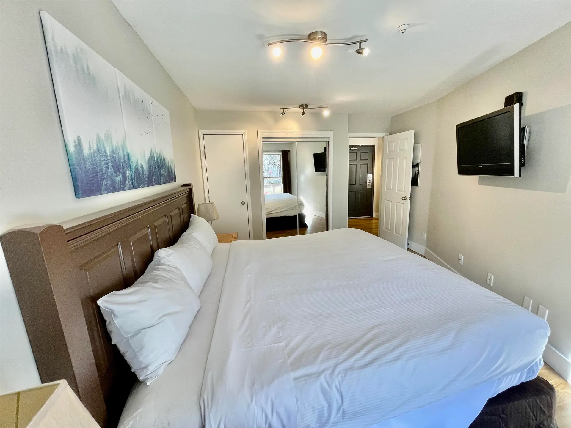 #103 4800 Spearhead Drive - Image 8