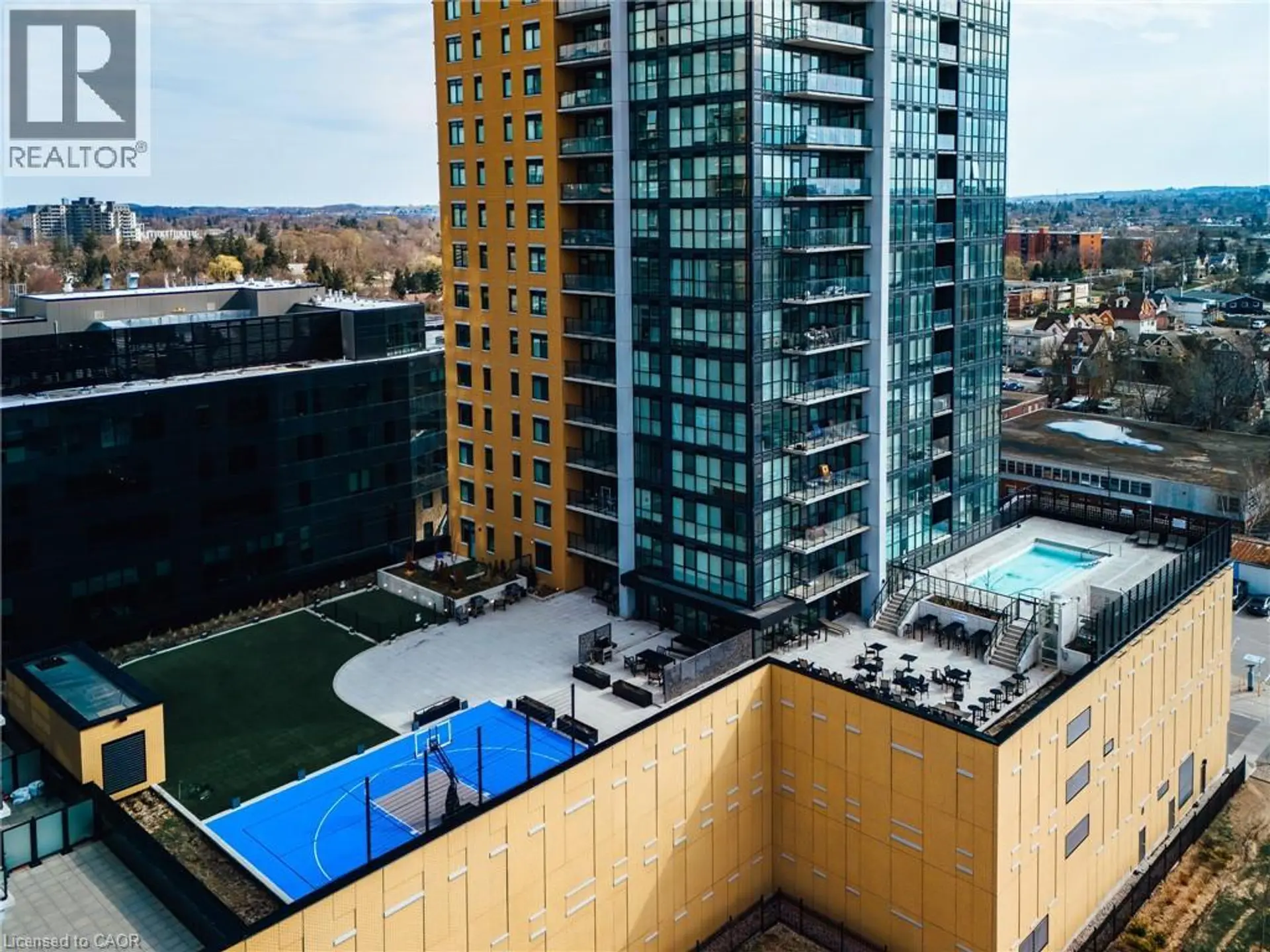 #708 104 W GARMENT Street - Image 15