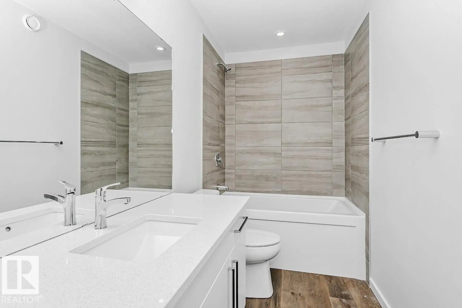 2431 EGRET LO NW - Image 17