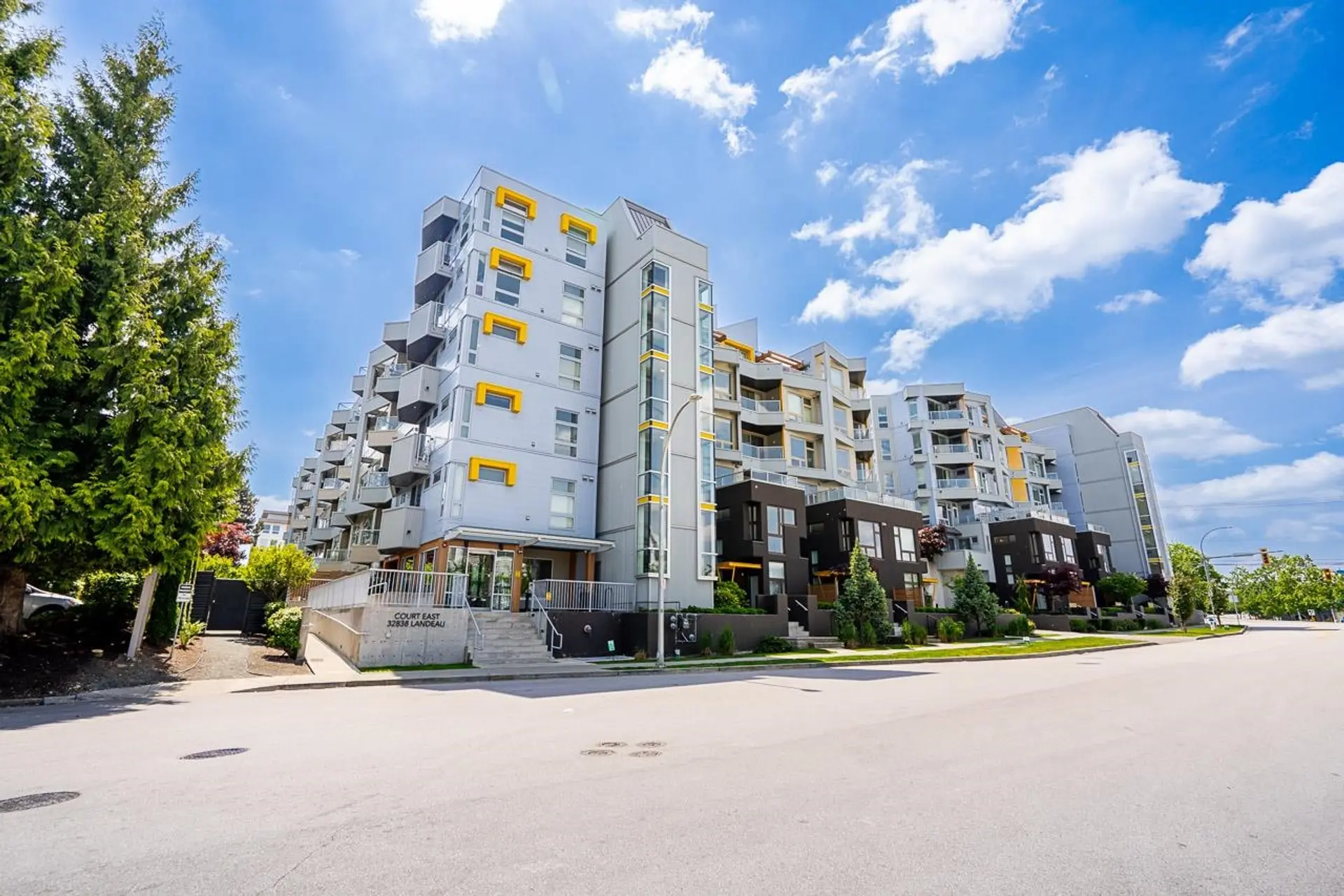 #609 32838 Landeau Place - Image 2